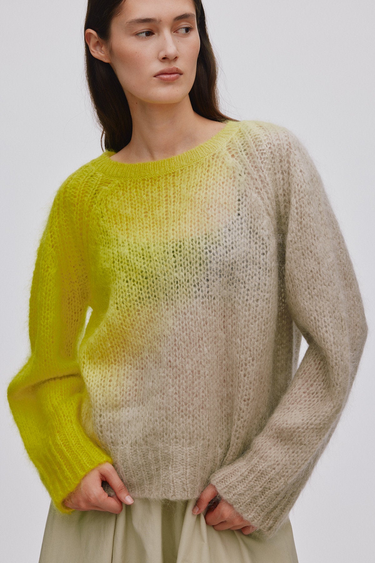 Jasmin - Cross dye boxy sweater I Limeade pelican combo 1 - Rabens Saloner