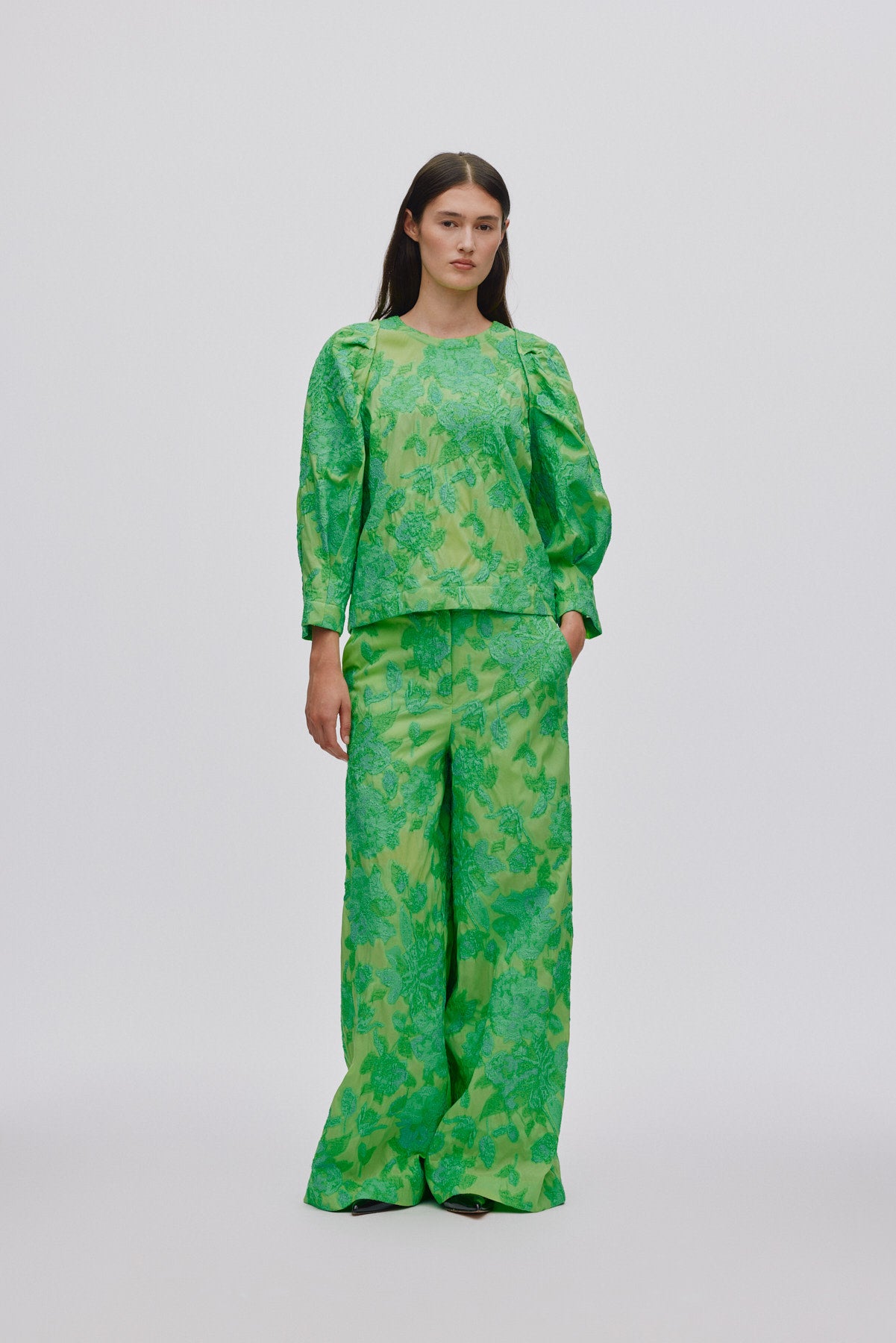 Cass - Clipped jacquard wide leg pants I Viper green 2 - Rabens Saloner