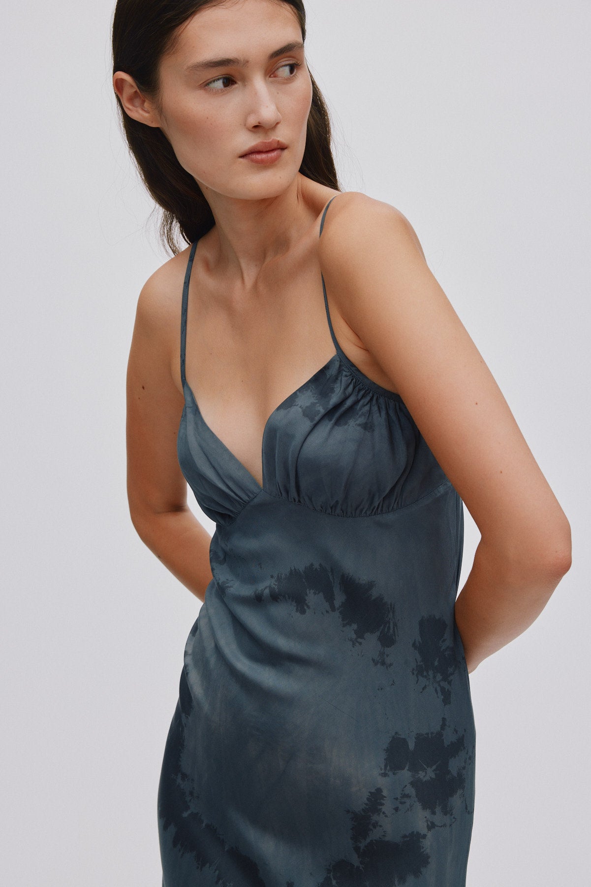 Cosmic ruched bust bias dress - Meluca I Anthracite combo