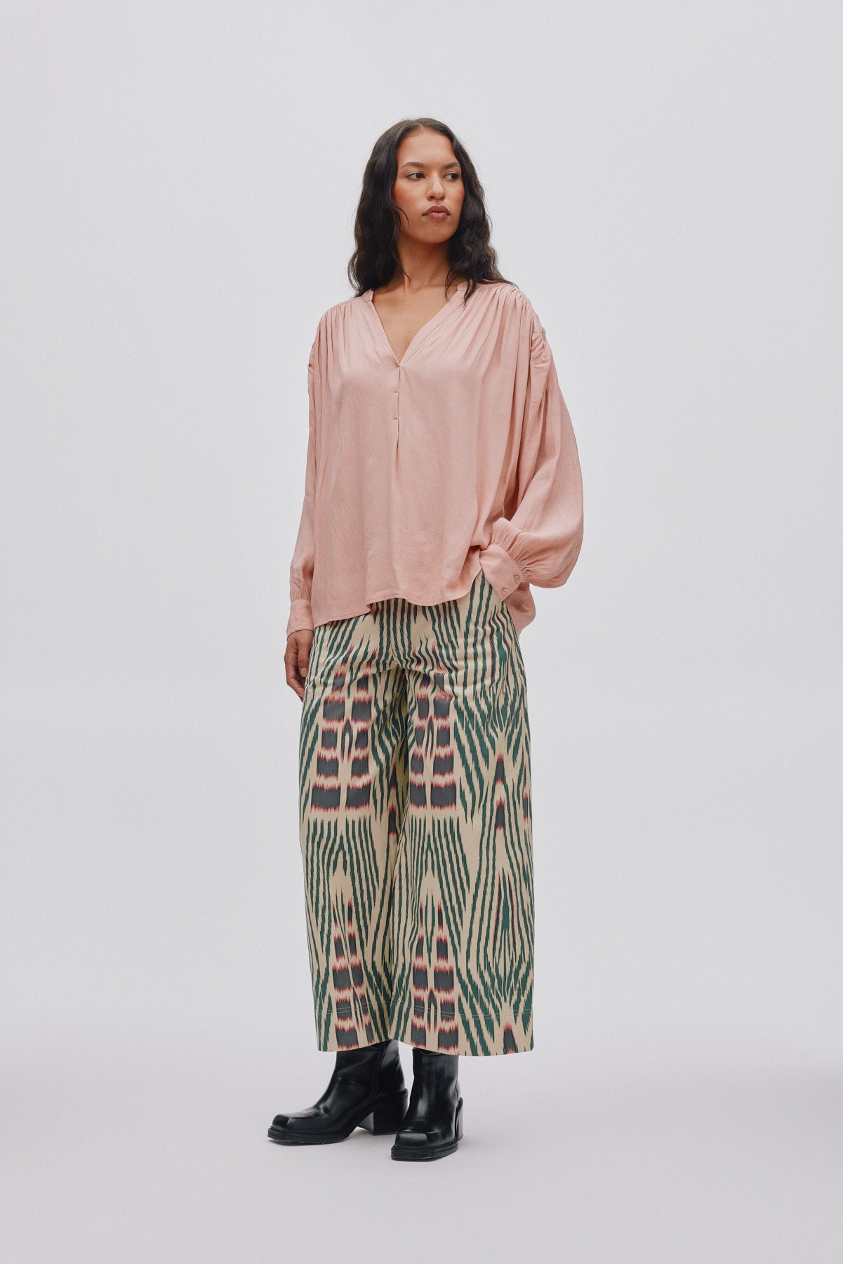 Meg - Sheer lace shirt I Blush 2 - Rabens Saloner