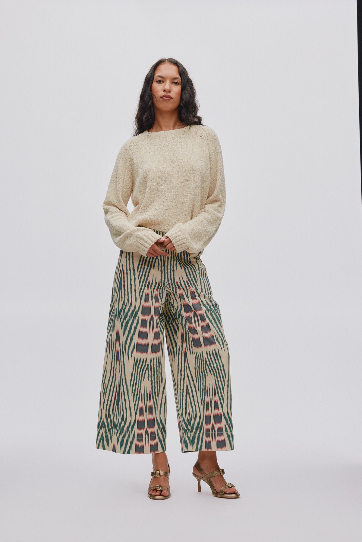 Amari - Ikat combat crop pants I Forest pink sand 1 - Rabens Saloner