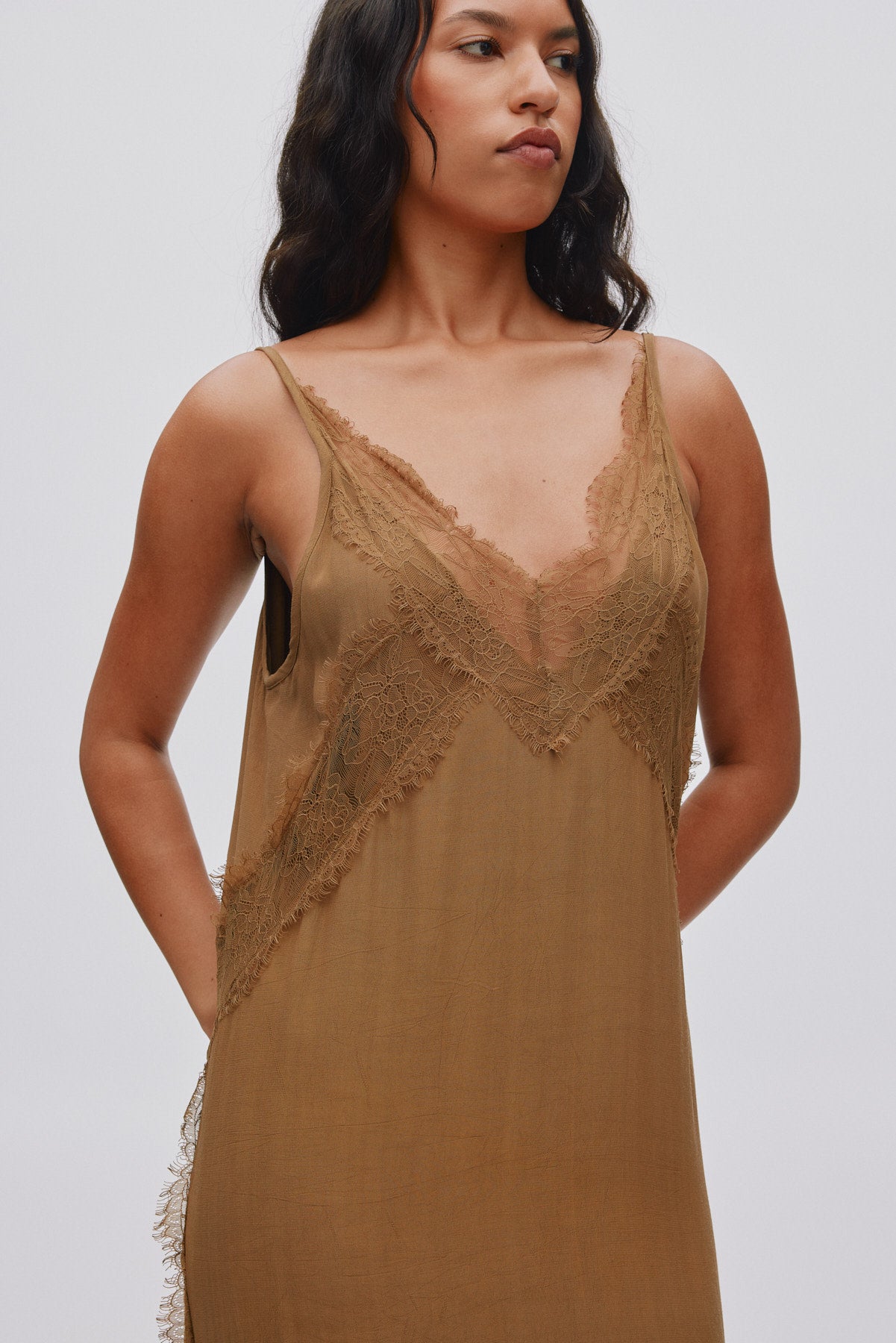 Lilou - Sheer lace panelled dress I Hazelnut 3 - Rabens Saloner