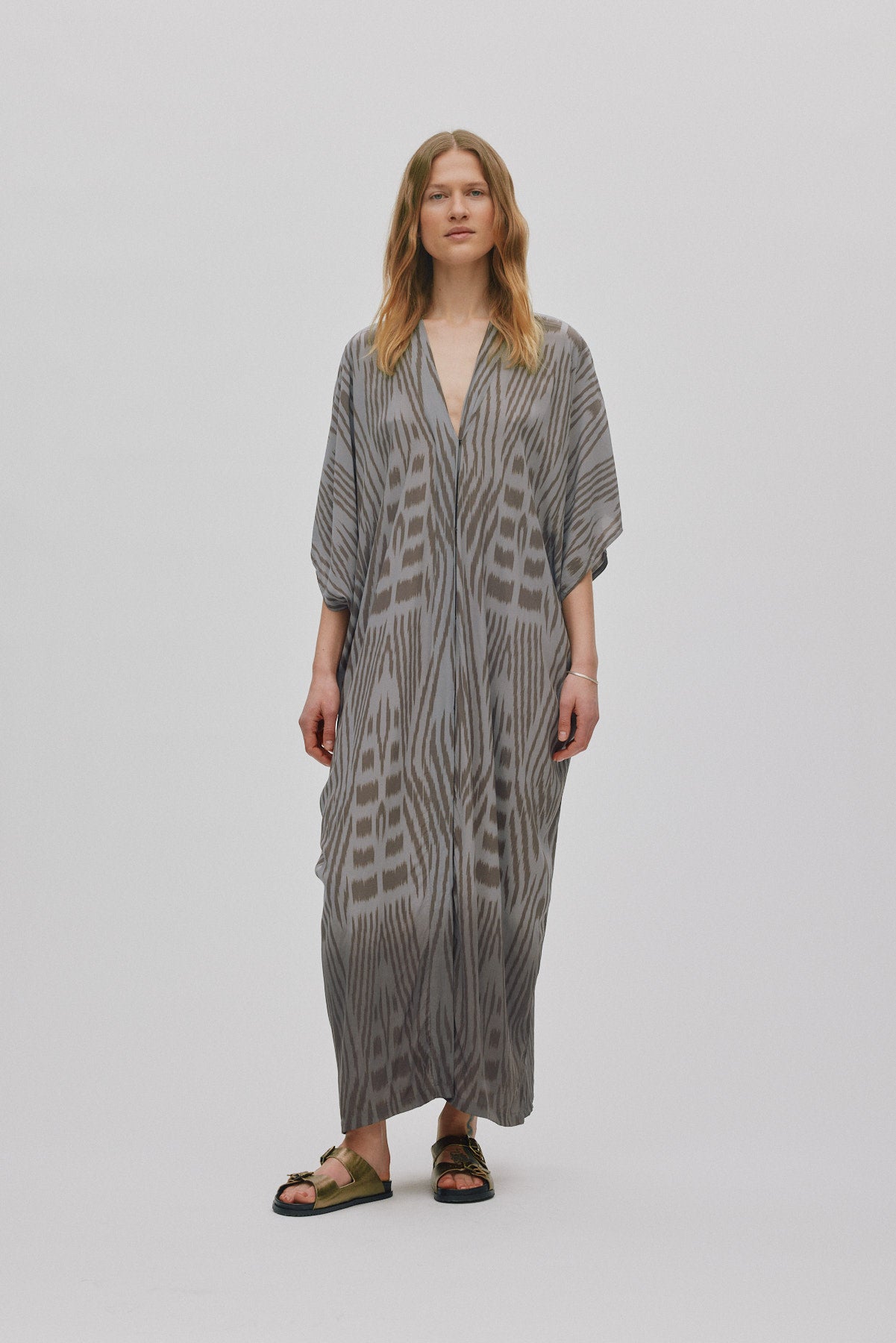 Alesandra - Ombre ikat kimono dress I Asphalt combo 3 - Rabens Saloner