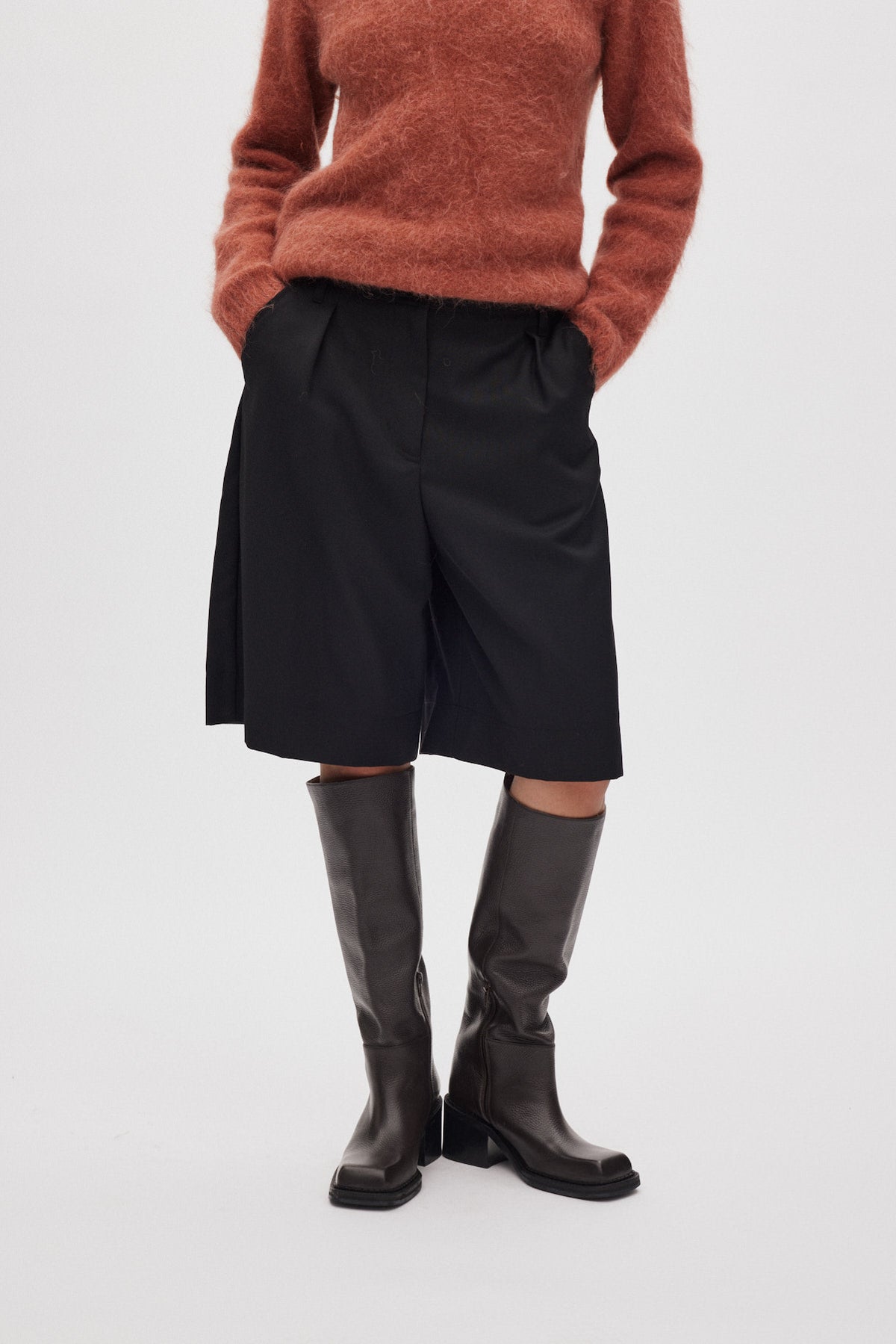 Feliza - Smooth tailoring shorts I Black 2 - Rabens Saloner
