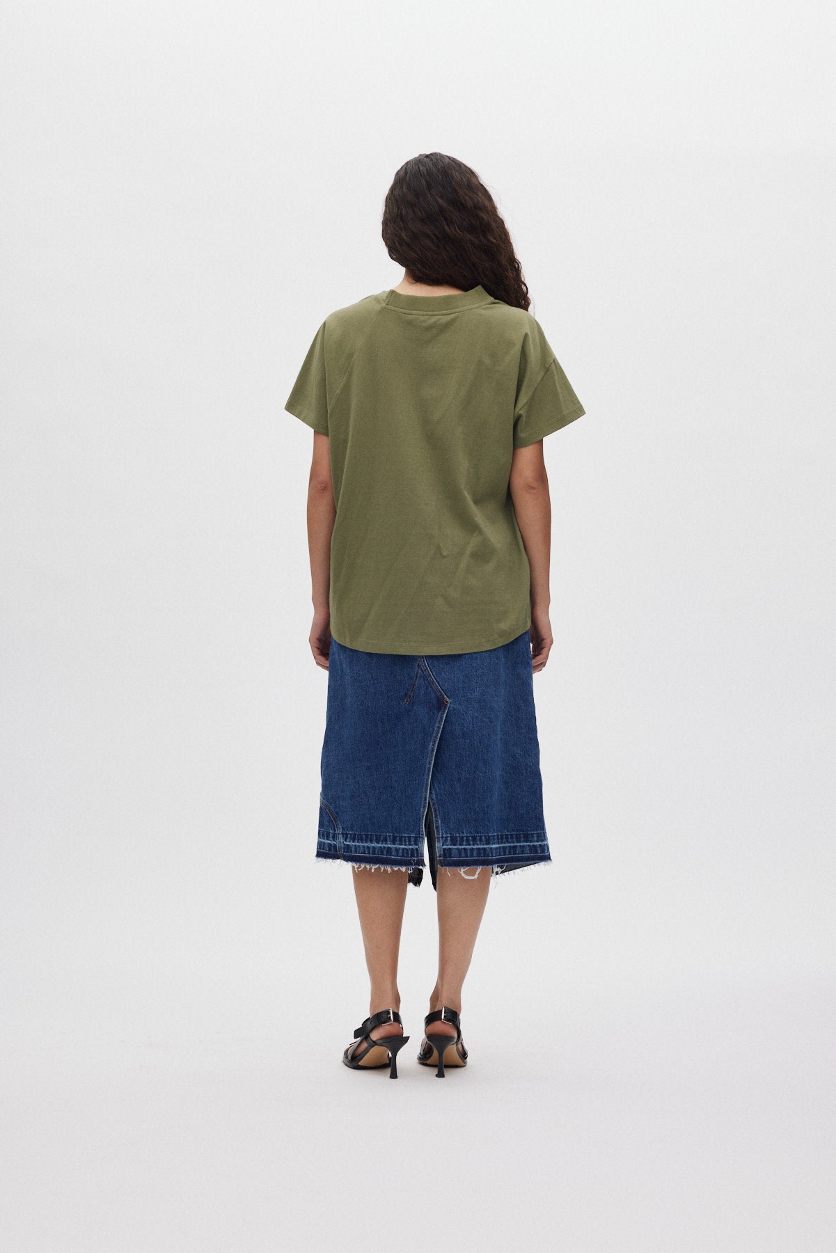 Ary - Fragile boxy t-shirt I Green 3 - Rabens Saloner