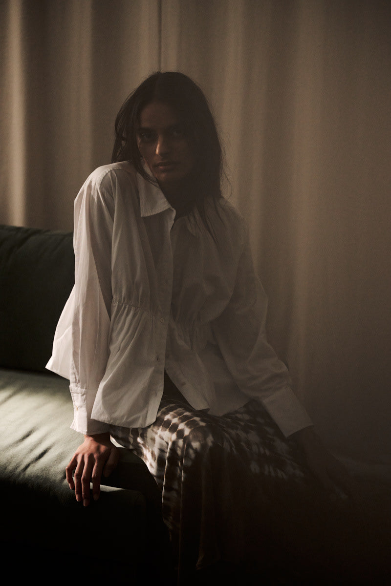 Sophie - Poplin puffed hem shirt I White 9 - Rabens Saloner