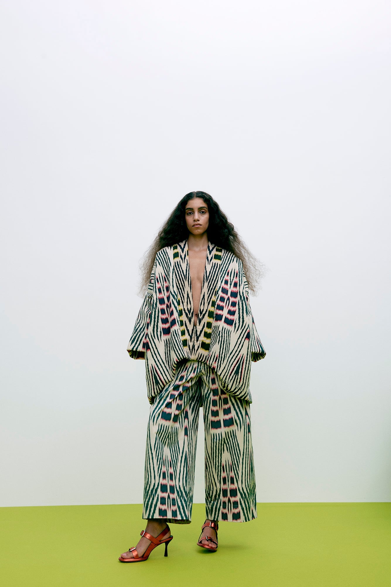 Amari - Ikat combat crop pants I Forest pink sand 6 - Rabens Saloner