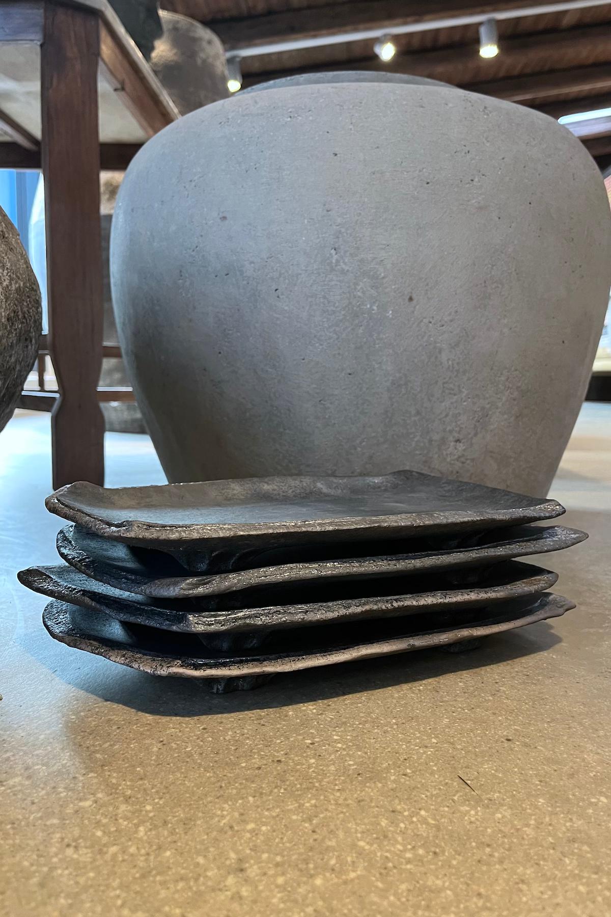 Handmade ceramic sushi plate - Visby Ceramics I Dark 5 - Rabens Saloner