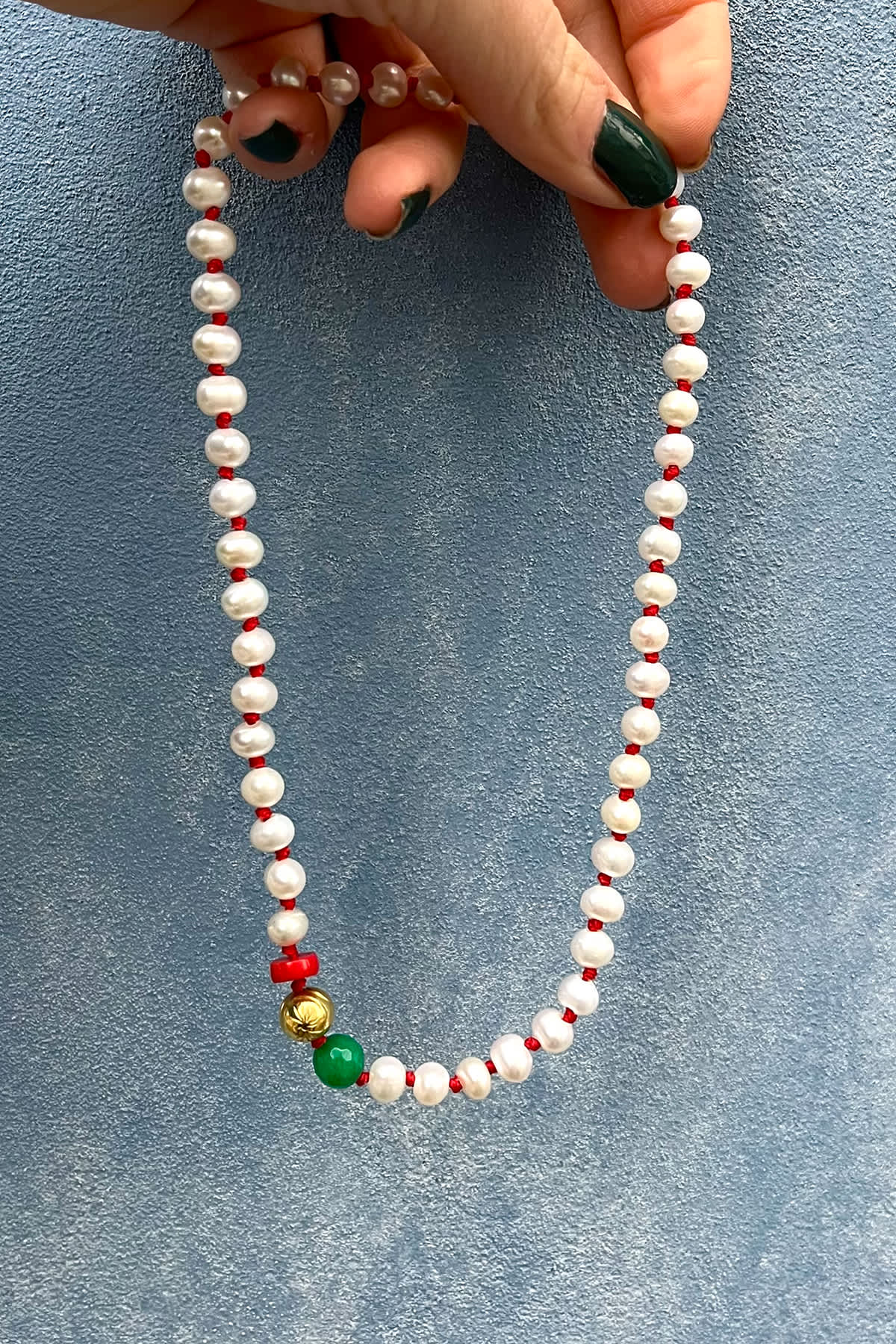 Pearl Necklace With Beads - Nafsu I Gold Beads w/ Coral and Green Onyx 2 - Rabens Saloner