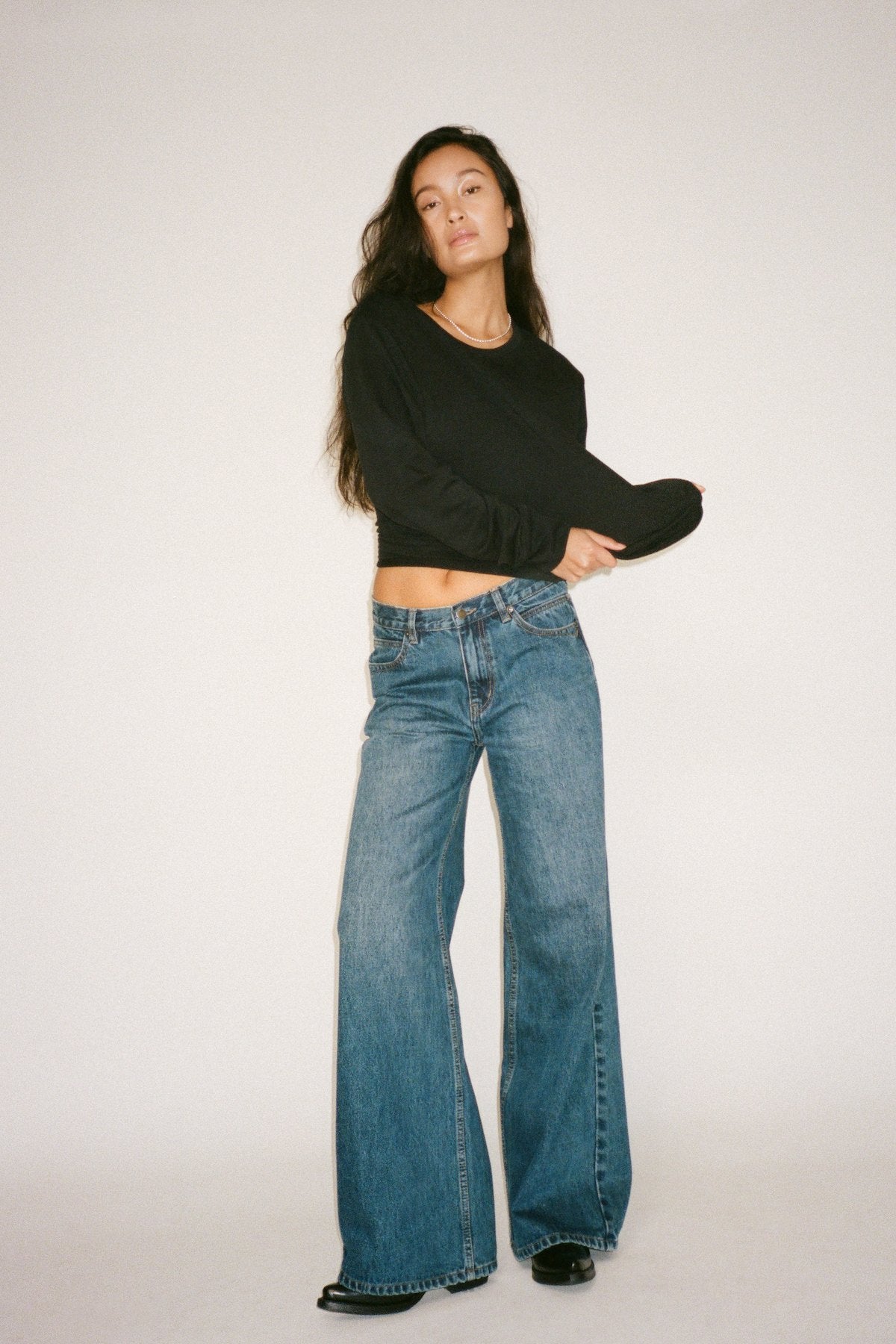 Hila - Light stretch crew neck top I Loden green 3 - Rabens Saloner