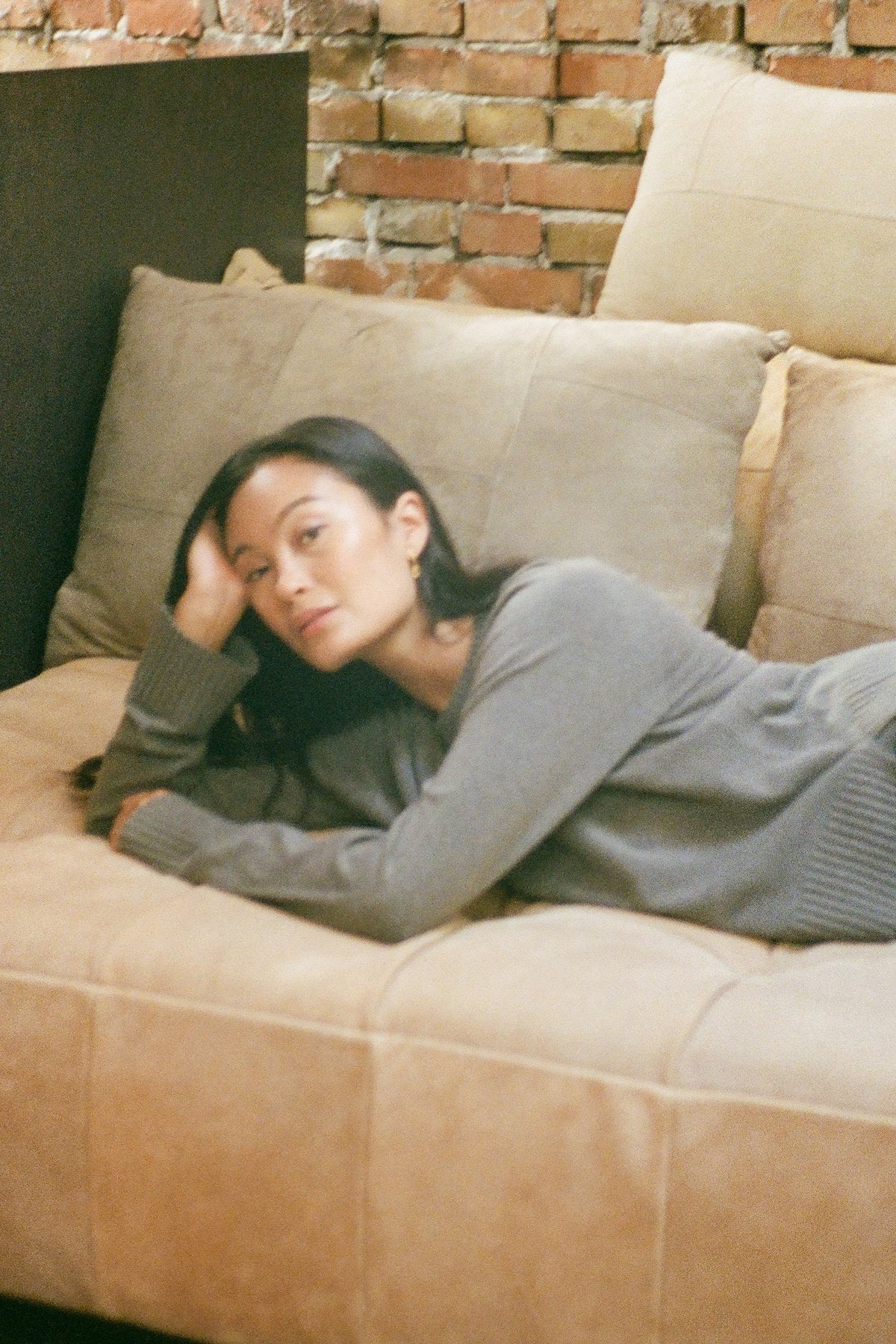 Ruca - Knit lounge boxy sweater I Mole melange 6 - Rabens Saloner