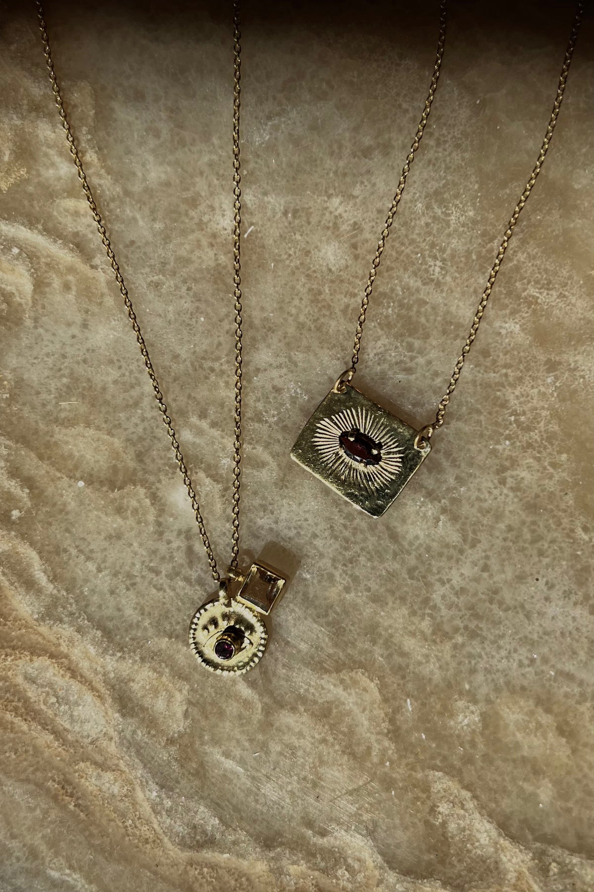 Nafsu - Necklace w/eye and square pendant I Bright combo 5 - Rabens Saloner