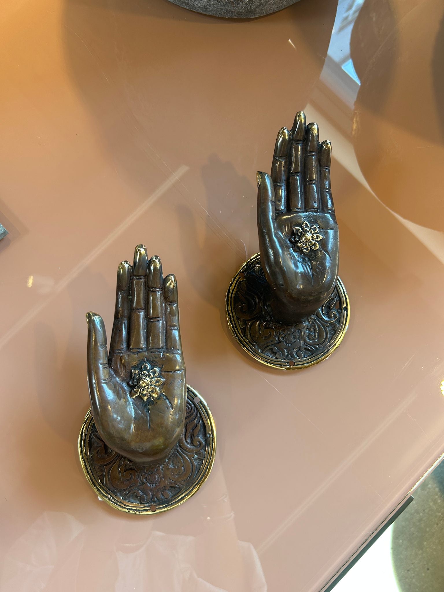 Decorative open hand - Hand I Dark Brass 5 - Rabens Saloner