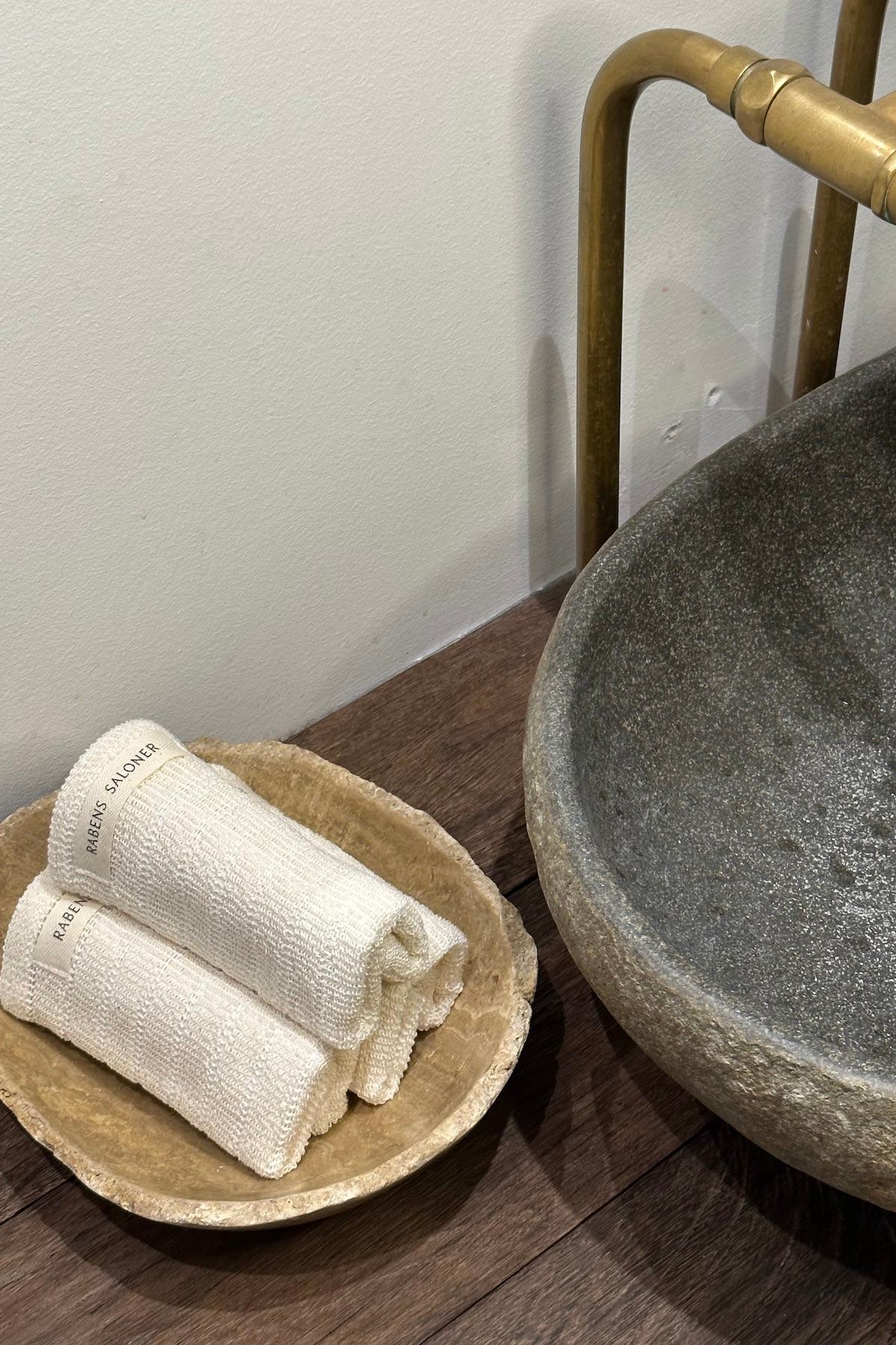 Exfoliating towel - Exfoliating towel I Creme 4 - Rabens Saloner