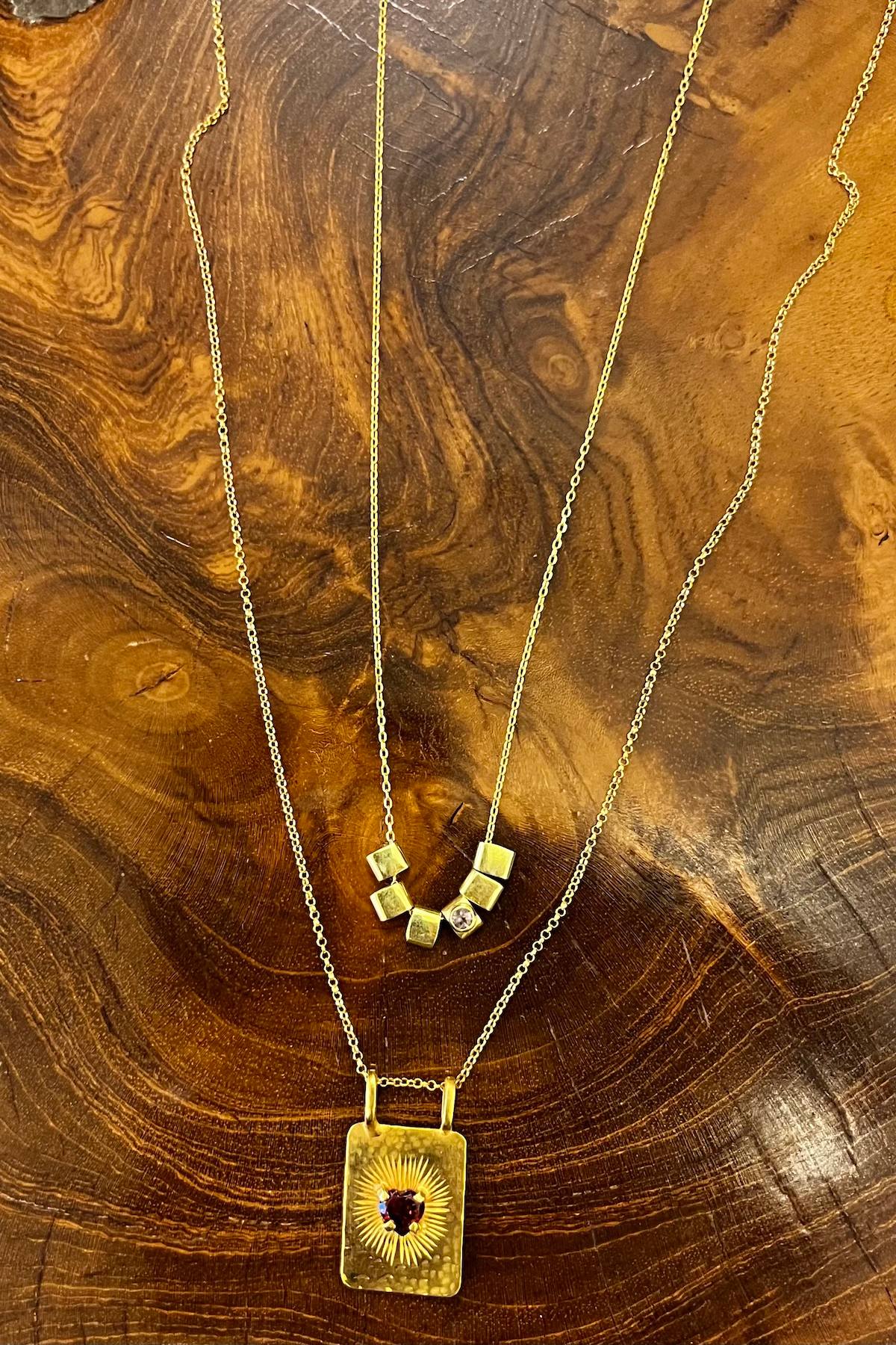 Square beads necklace - Nafsu I Gold 6 - Rabens Saloner