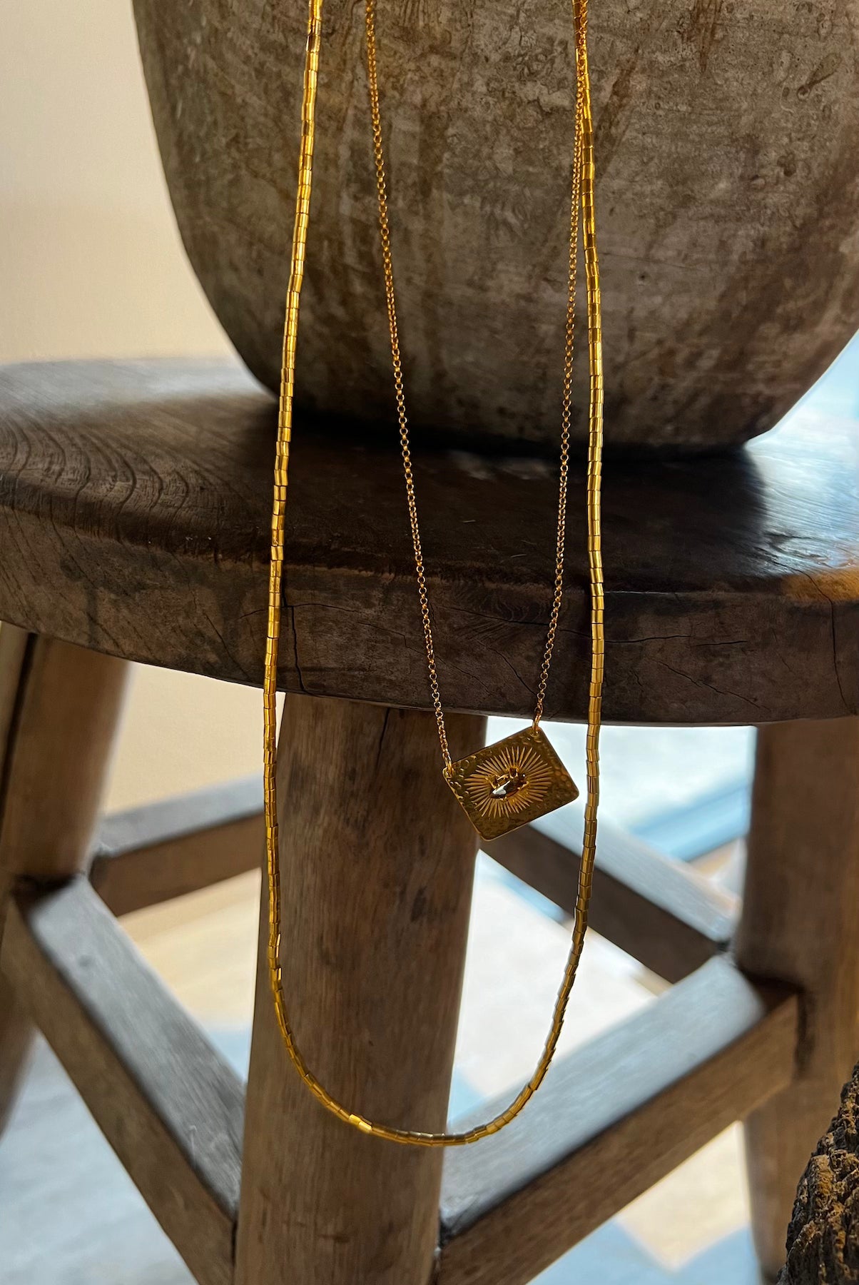 Nafsu - Tube bead golden necklace I 60 cm 4 - Rabens Saloner