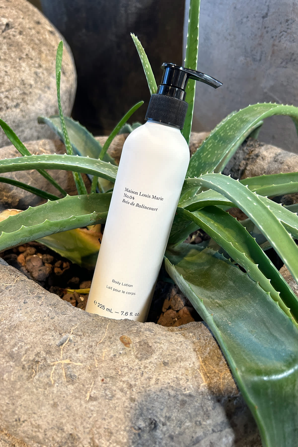 Body & Hand Lotion - Maison Louis Marie I No.04 Bois de Balincourt 4 - Rabens Saloner