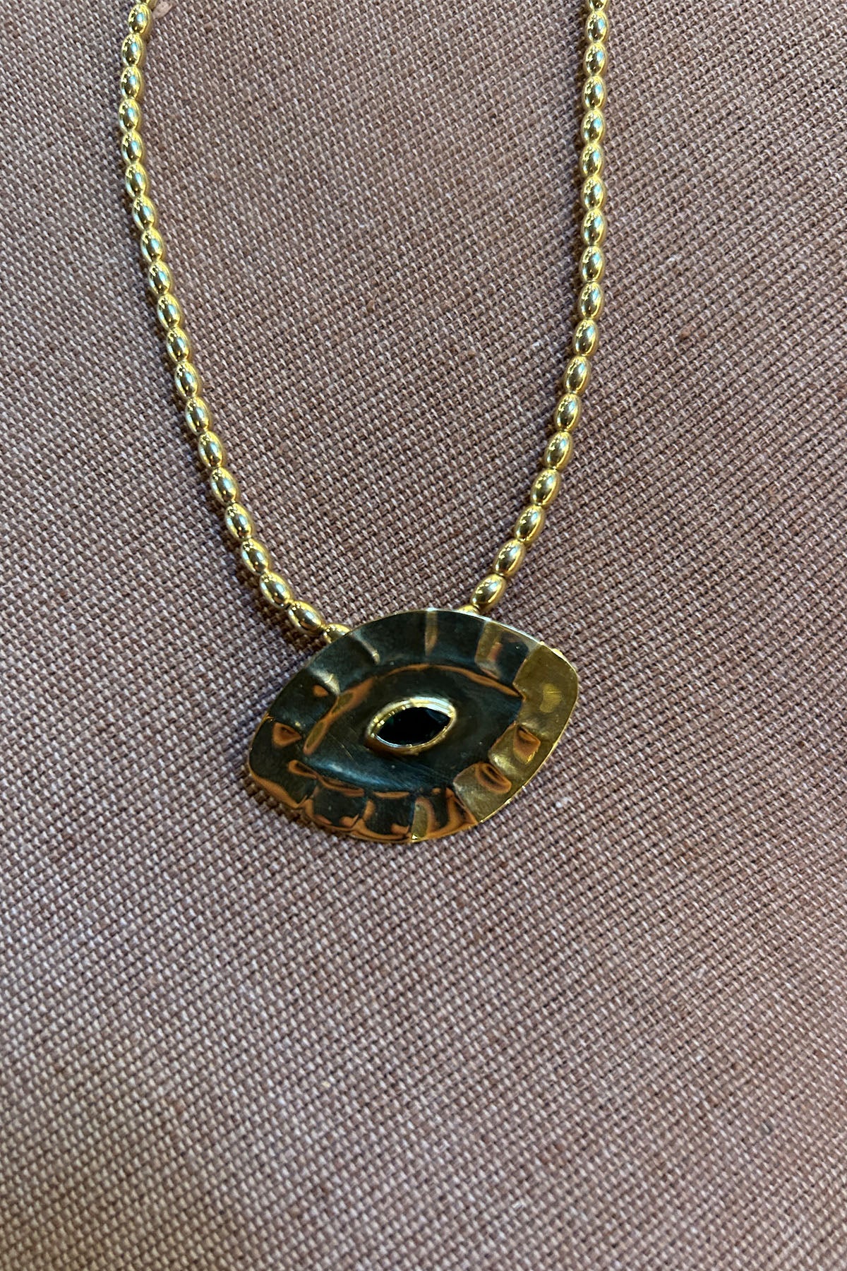 Rice Bead Necklace w/ Giant Eye Pendant - Nafsu I Gold 3 - Rabens Saloner