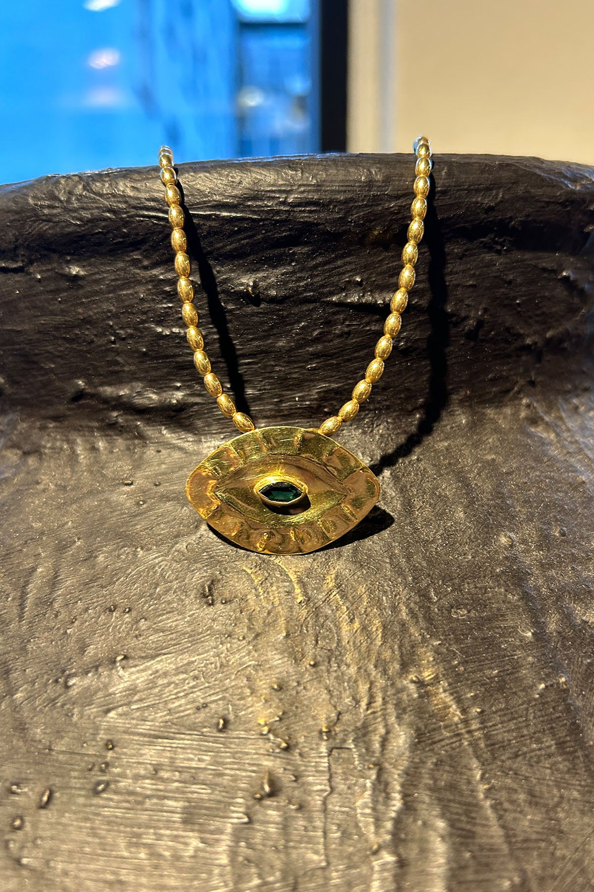 Rice Bead Necklace w/ Giant Eye Pendant - Nafsu I Gold 4 - Rabens Saloner
