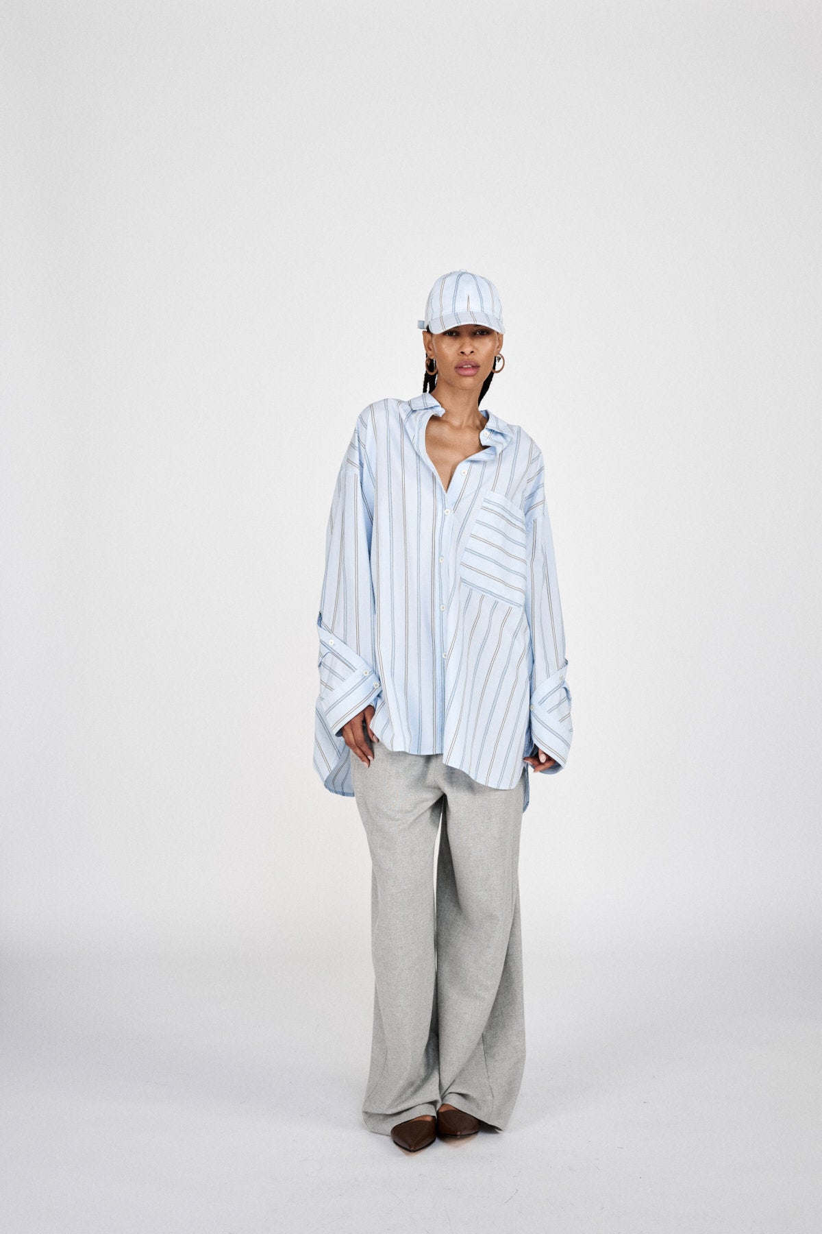 Bobbies - Reverse stripe oversized shirt I Blue pyjama stripe 5 - Rabens Saloner