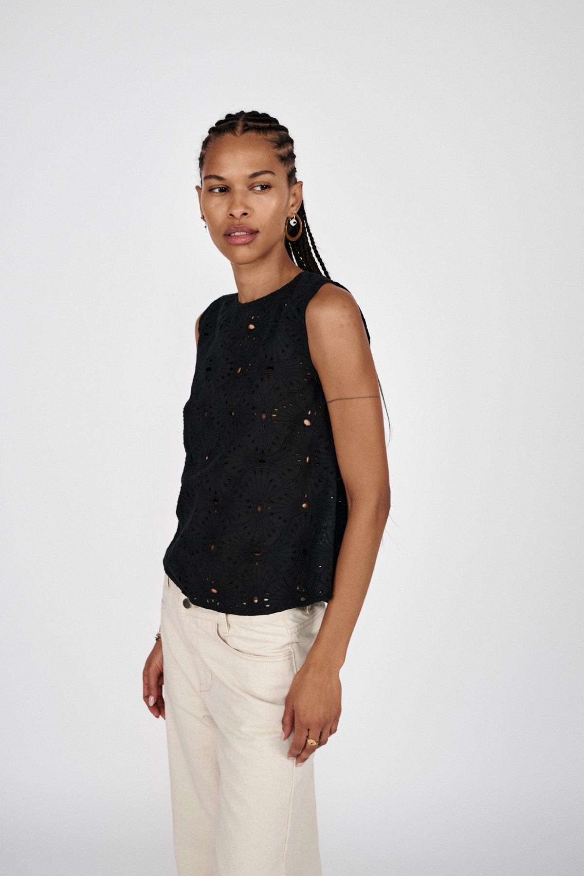 Piper - Supersize anglaise tank top I Caviar Black 3 - Rabens Saloner