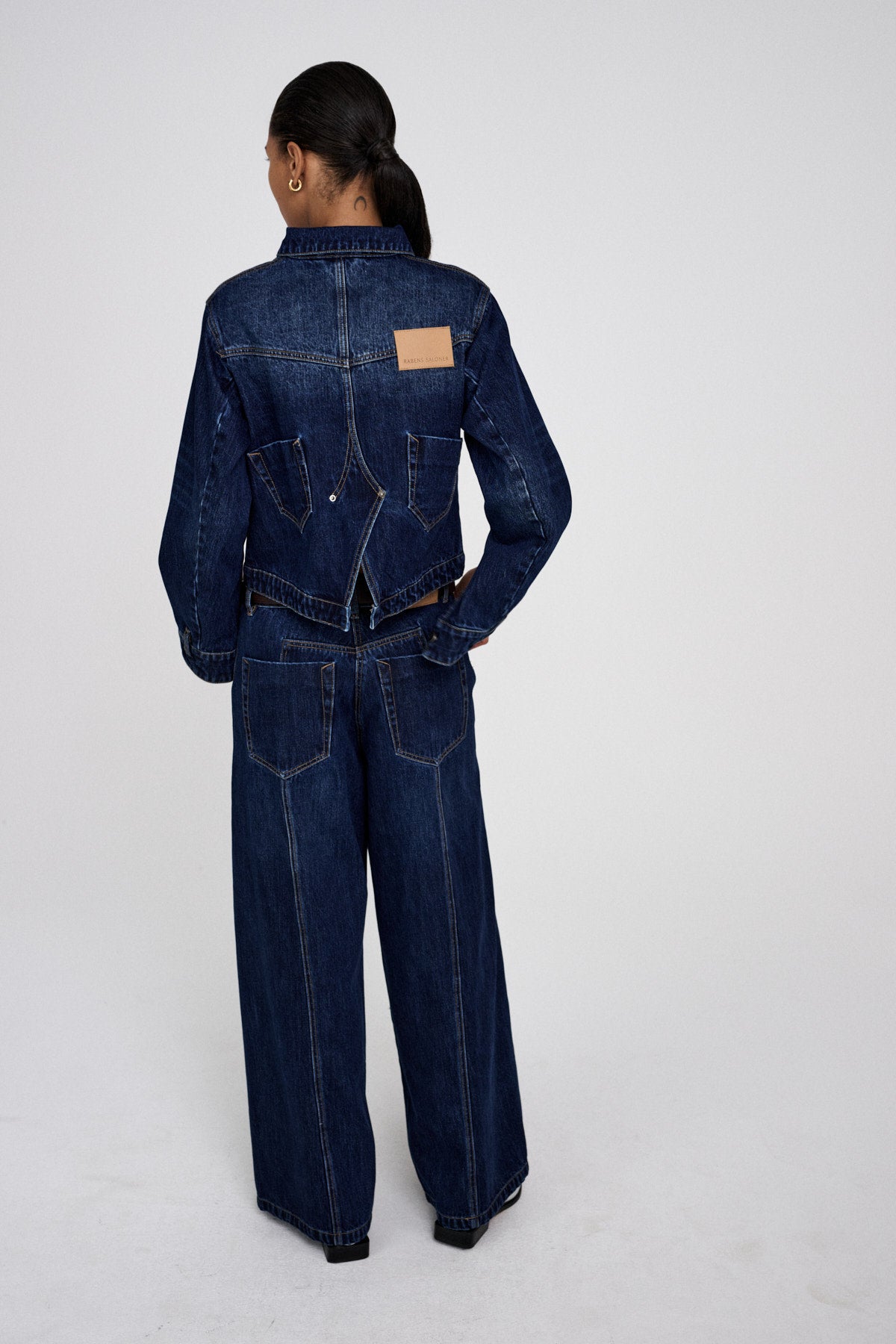 Janny - Patchwork denim jacket I Dark washed indigo 3 - Rabens Saloner