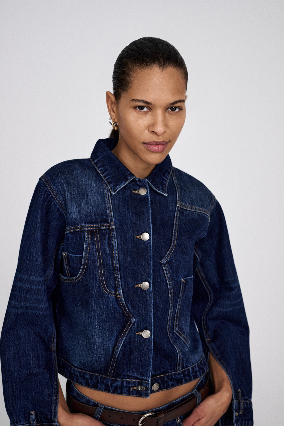 Janny - Patchwork denim jacket I Dark washed indigo 1 - Rabens Saloner