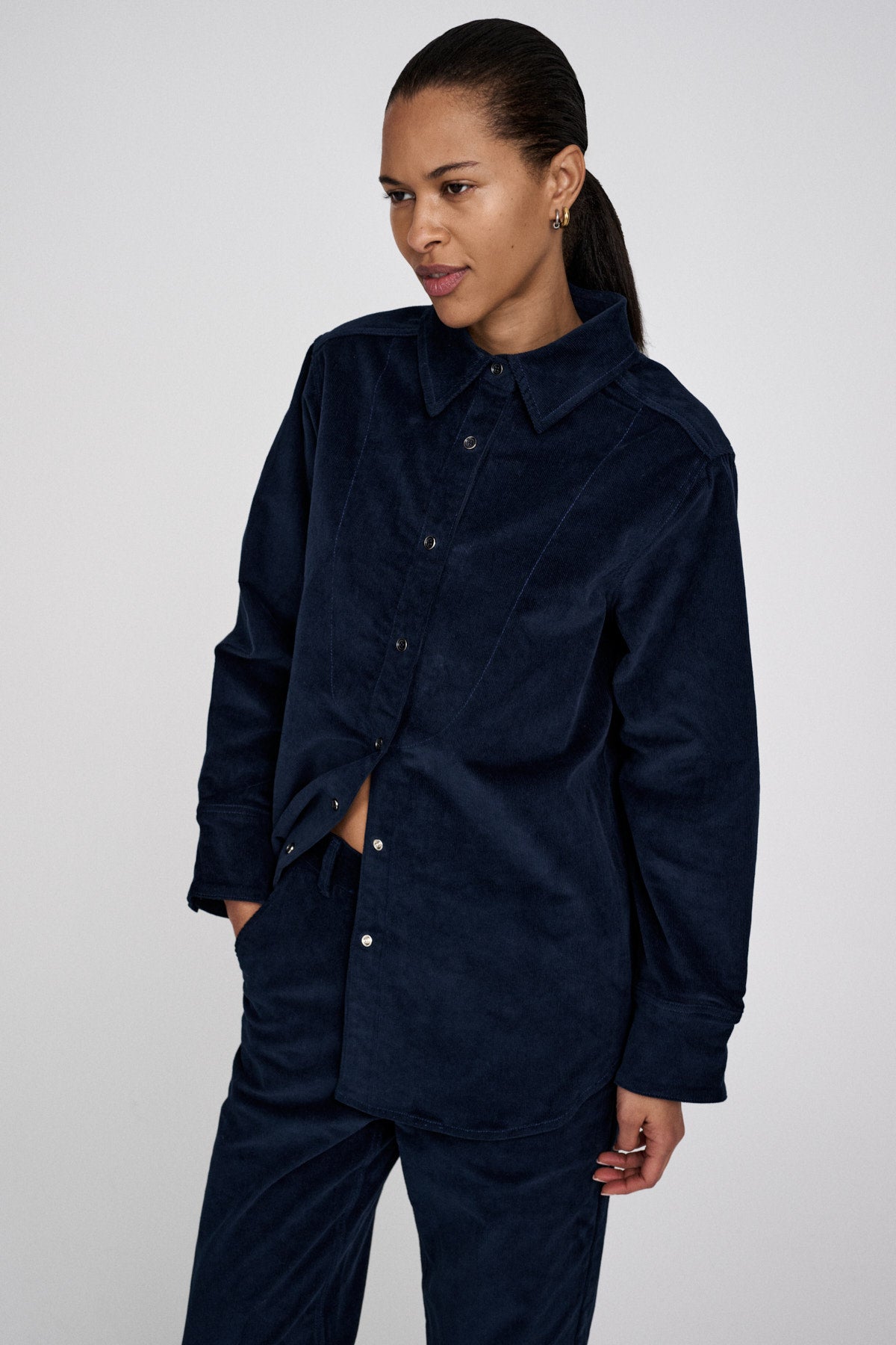 Paia - Baby corduroy shirt I Navy 2 - Rabens Saloner