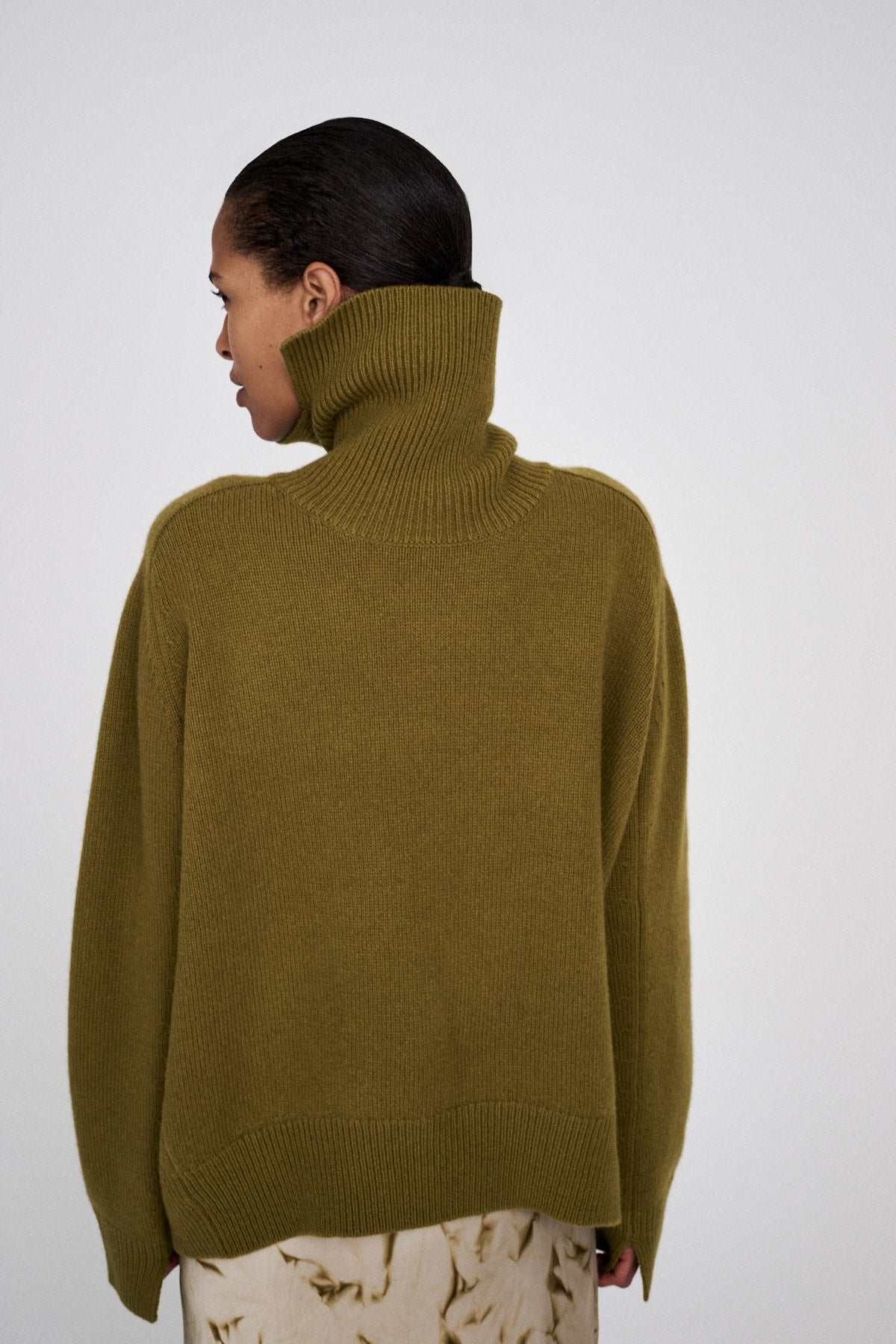 Celly - Pure wool roll neck sweater I Fern green 3 - Rabens Saloner