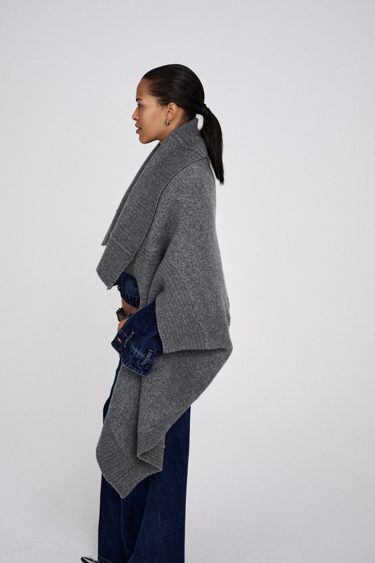 Dorris - Sheep knit cape I Dark brown 6 - Rabens Saloner