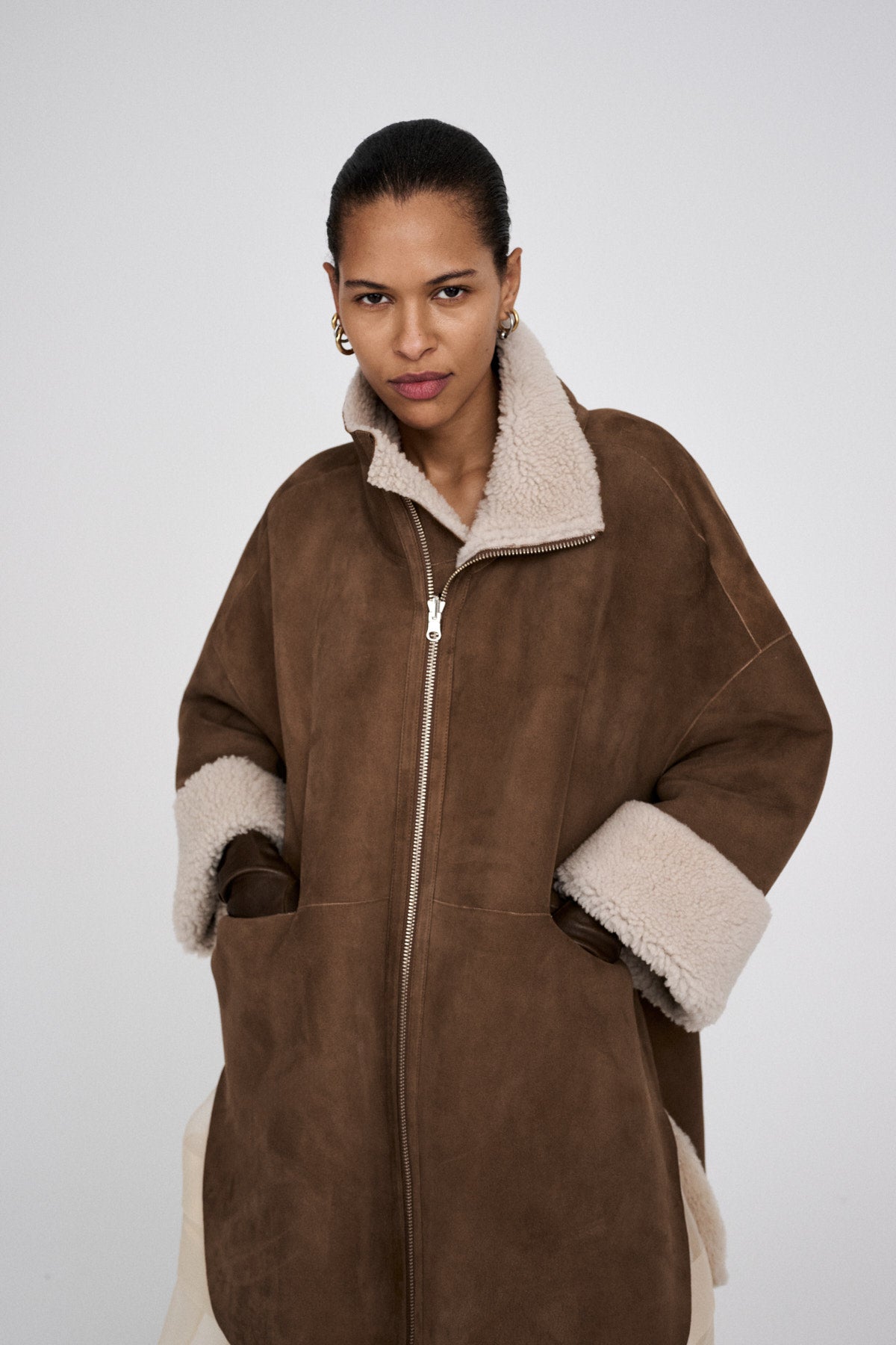 Ejsa - Shearling coat I Dark brown natural combo 3 - Rabens Saloner