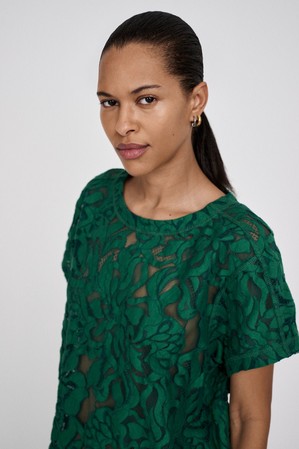 Enia - Orchid lace oversize t-shirt I Black 2 - Rabens Saloner