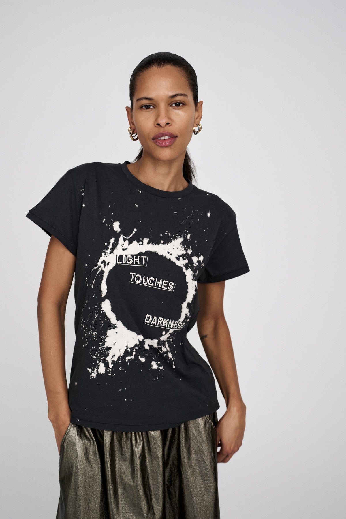 Ambla - Eclipsed print t-shirt I Faded black 1 - Rabens Saloner