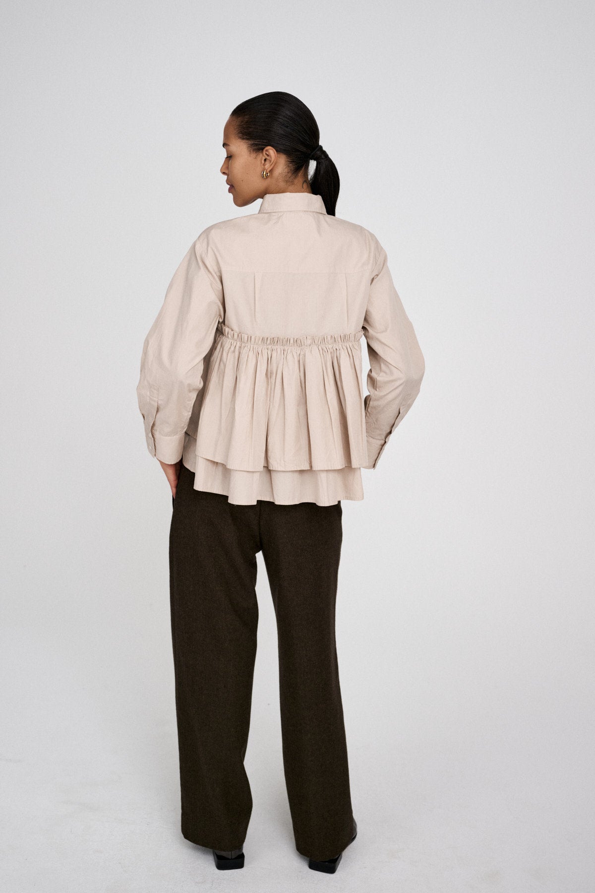 Shaker - Poplin frill shirt I White 6 - Rabens Saloner