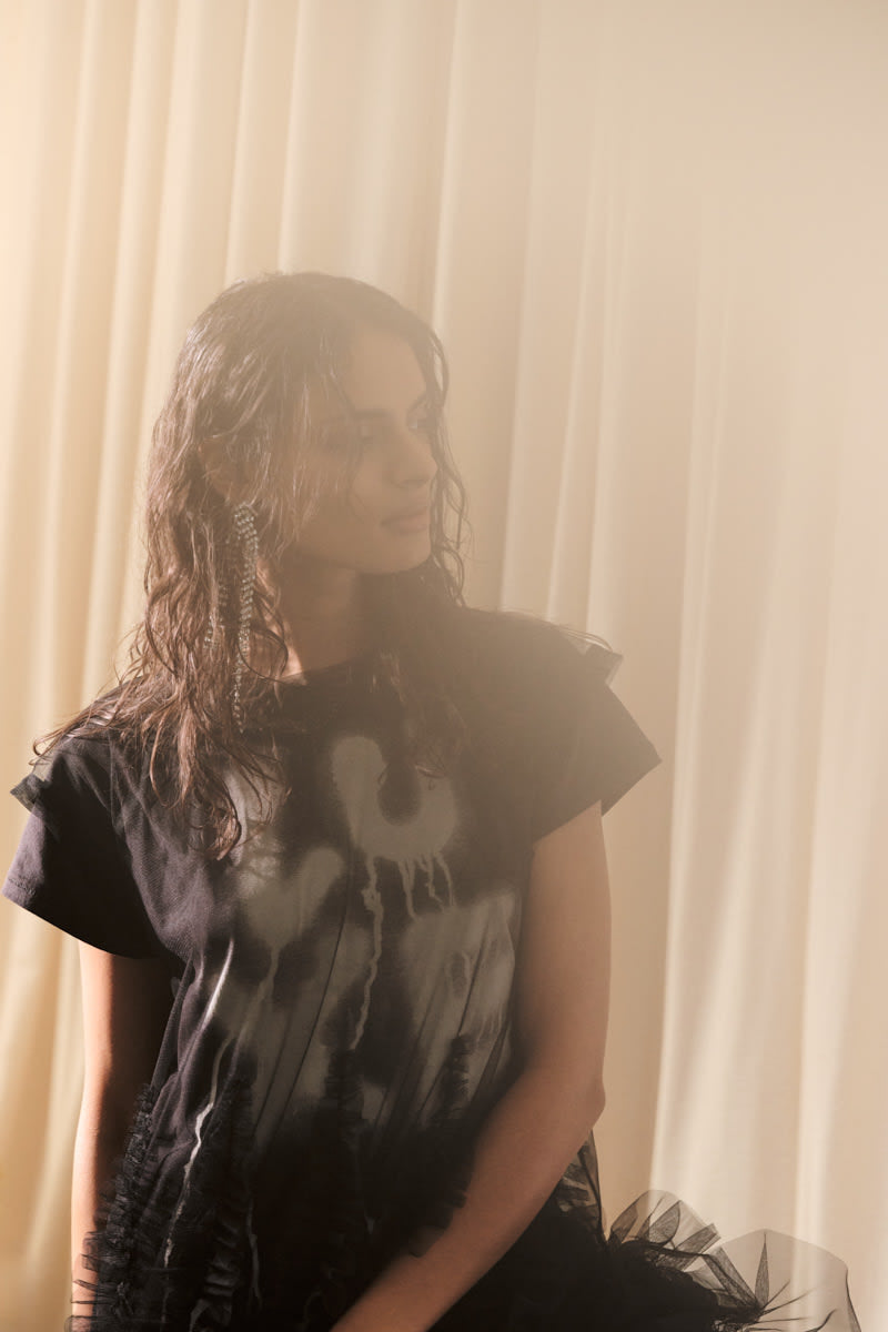 Ambla - Luxe t-shirt I Faded black 3 - Rabens Saloner