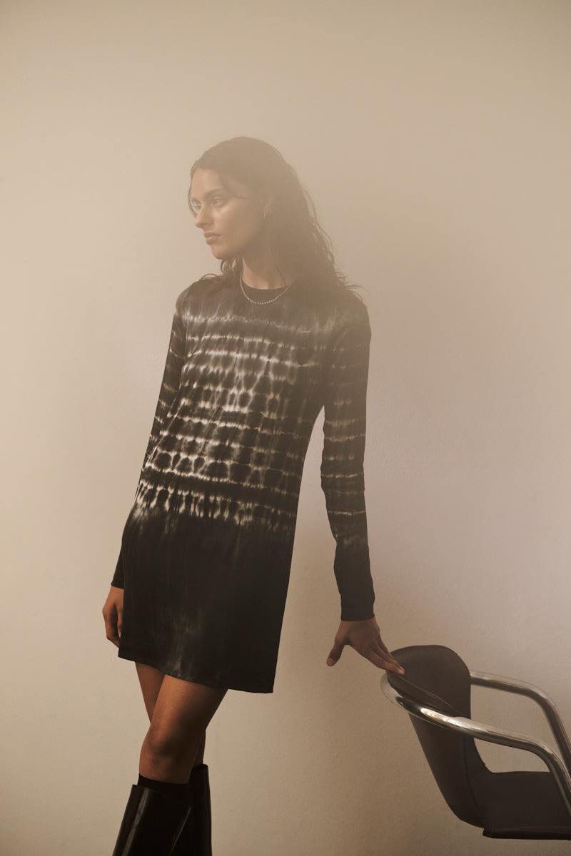 Agna - Frequency short tube dress I Caviar combo 4 - Rabens Saloner