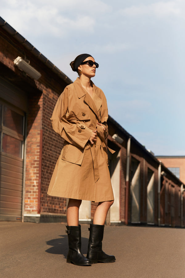 Abbygale - Weightless trench coat I Tobacco    1 - Rabens Saloner