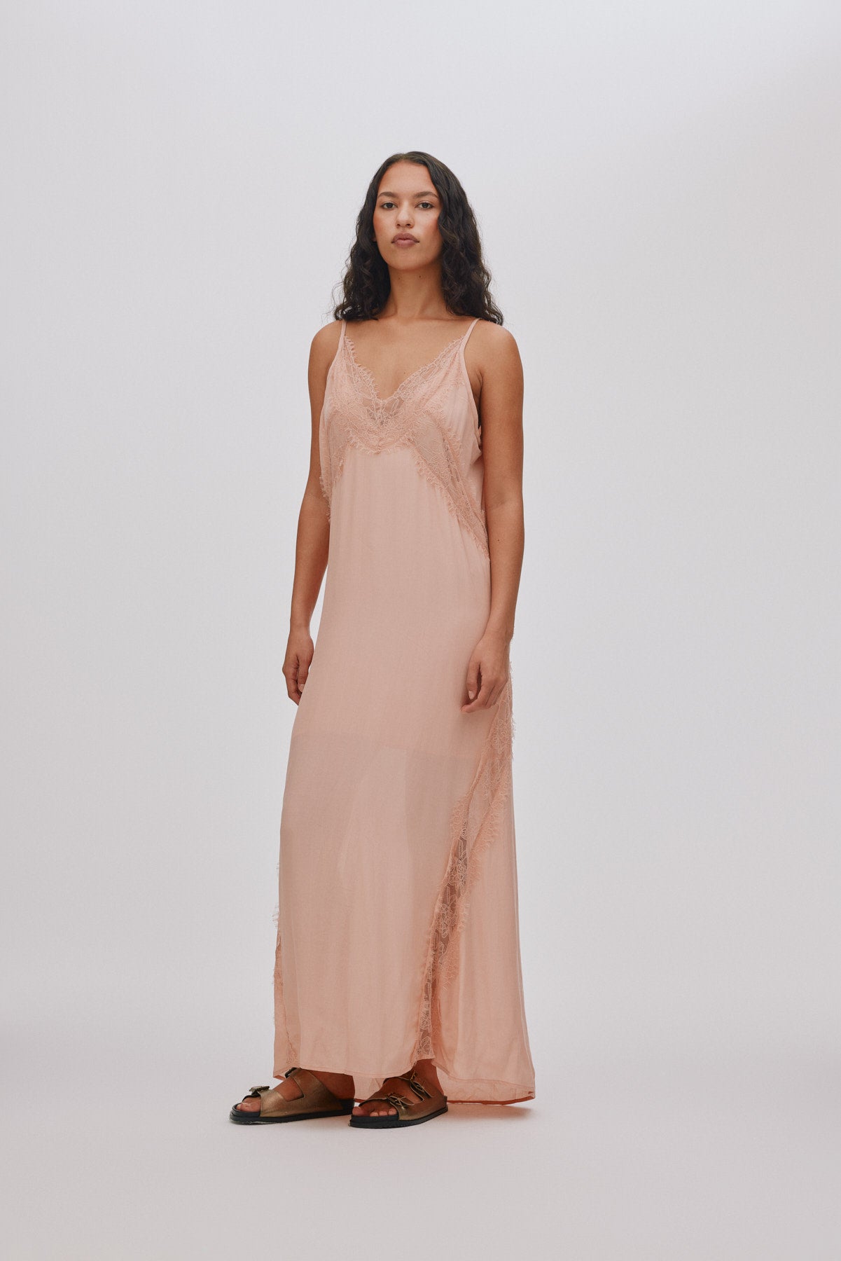 Lilou - Sheer lace panelled dress I Blush 1 - Rabens Saloner