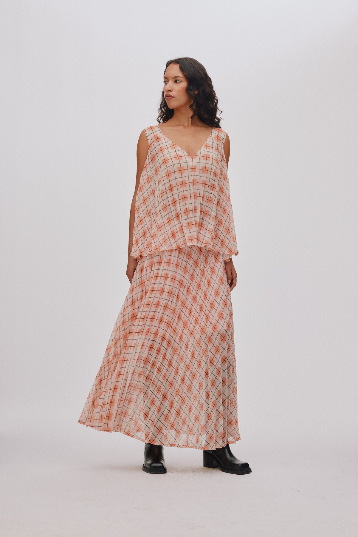 Saki - Transparent check skirt I Mandarin pleat 1 - Rabens Saloner