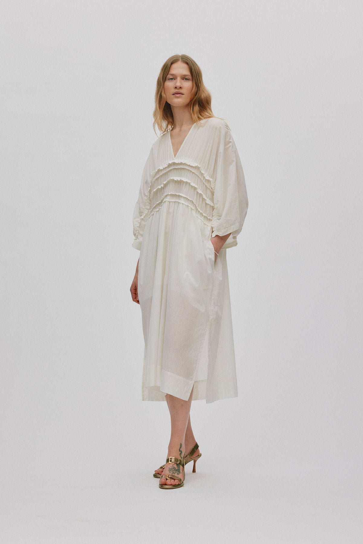 Ina - Voile frill gathered dress I Chalk 1 - Rabens Saloner