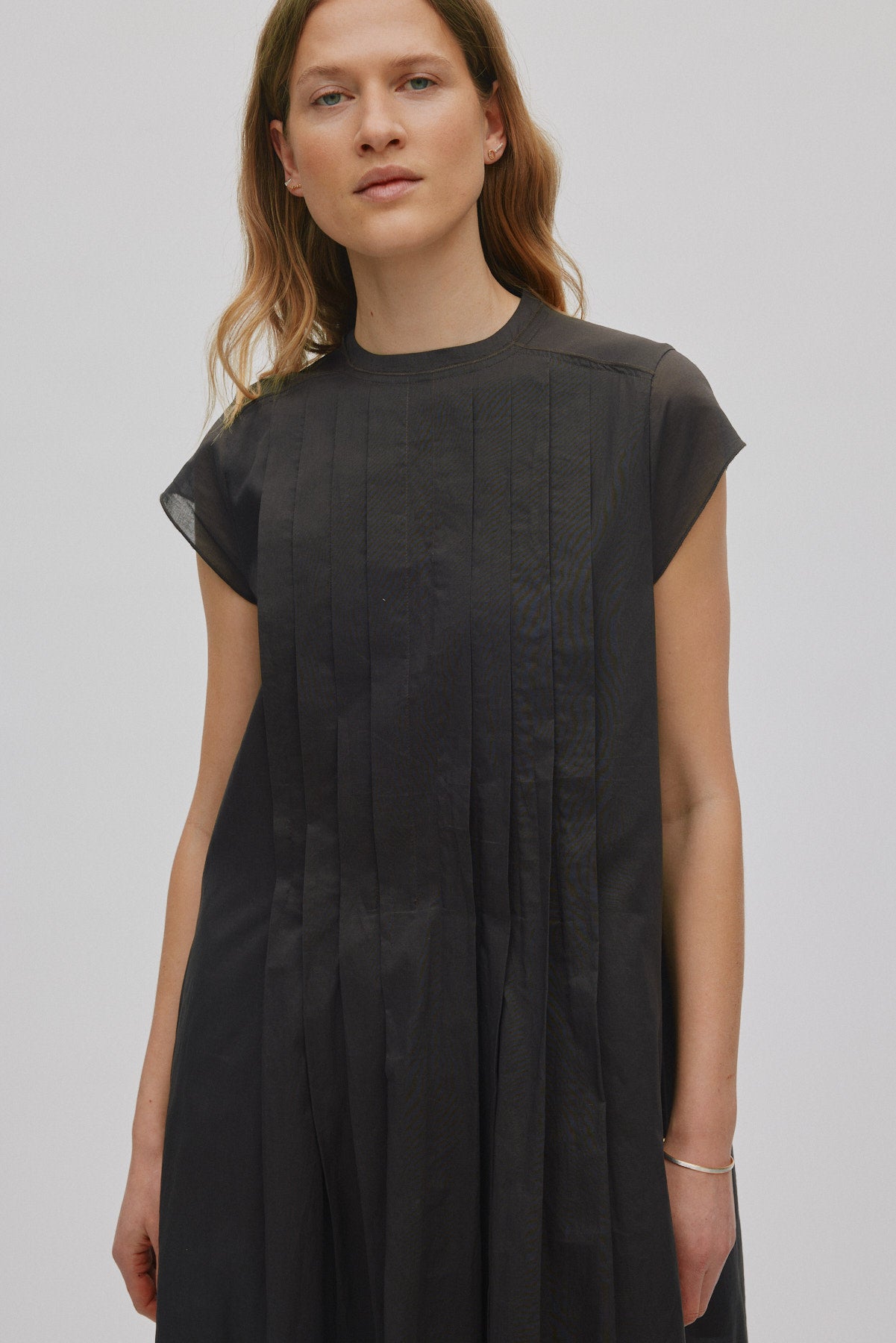 Taya - Multi layer long dress I Liquorice 3 - Rabens Saloner