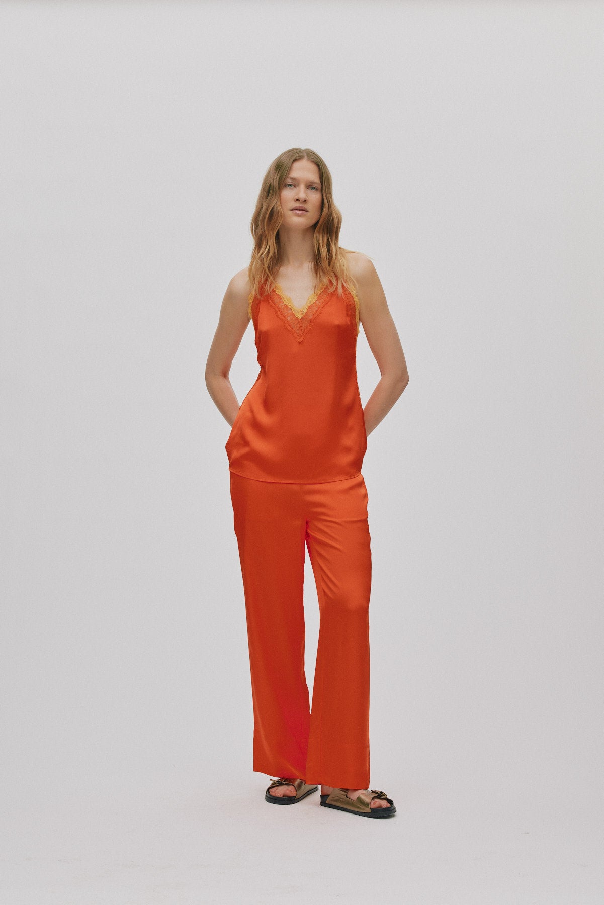 Soho - Contrast lace camisole top I Deep mandarin 1 - Rabens Saloner