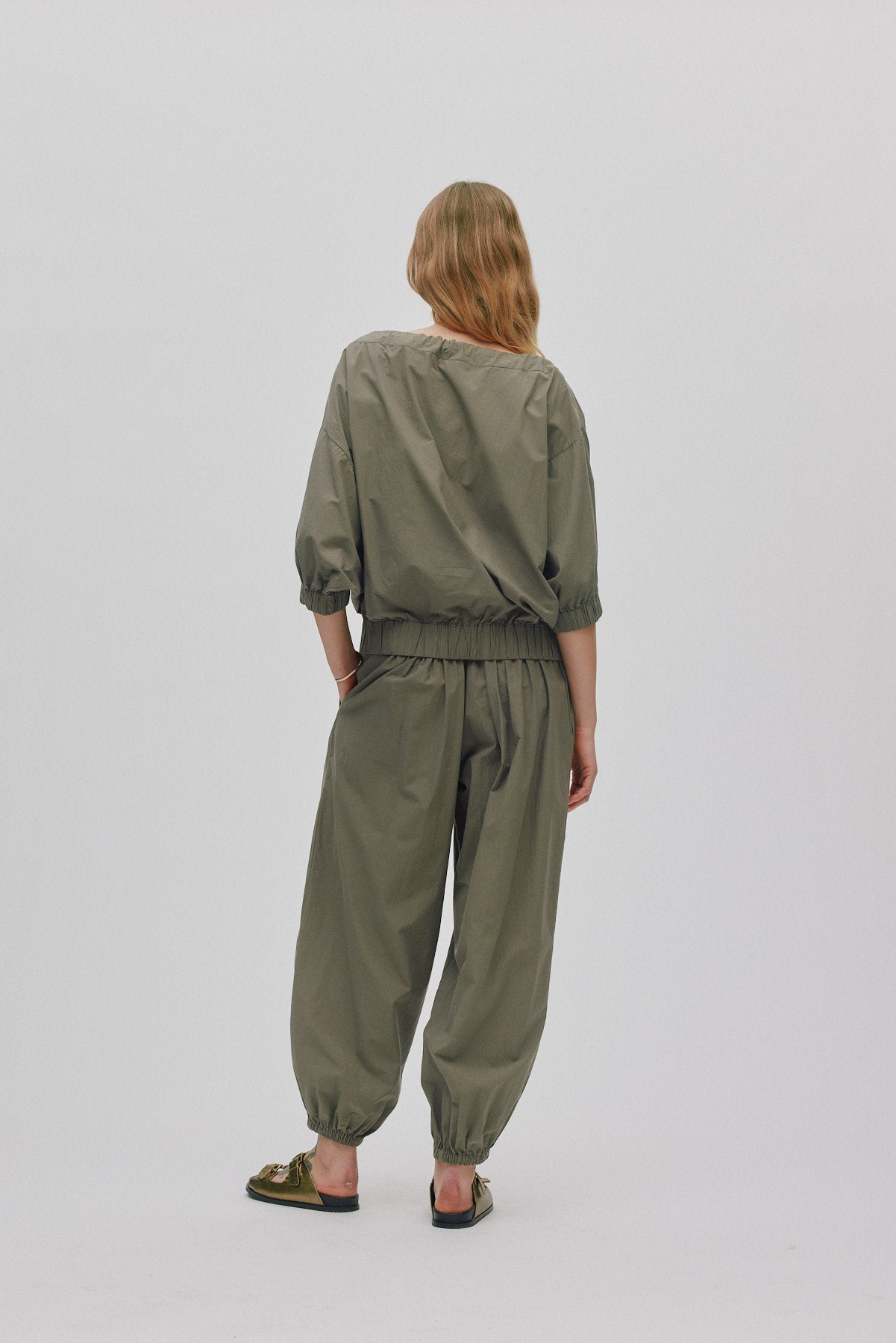 Iridi - Poplin gathered pants I Asphalt 2 - Rabens Saloner