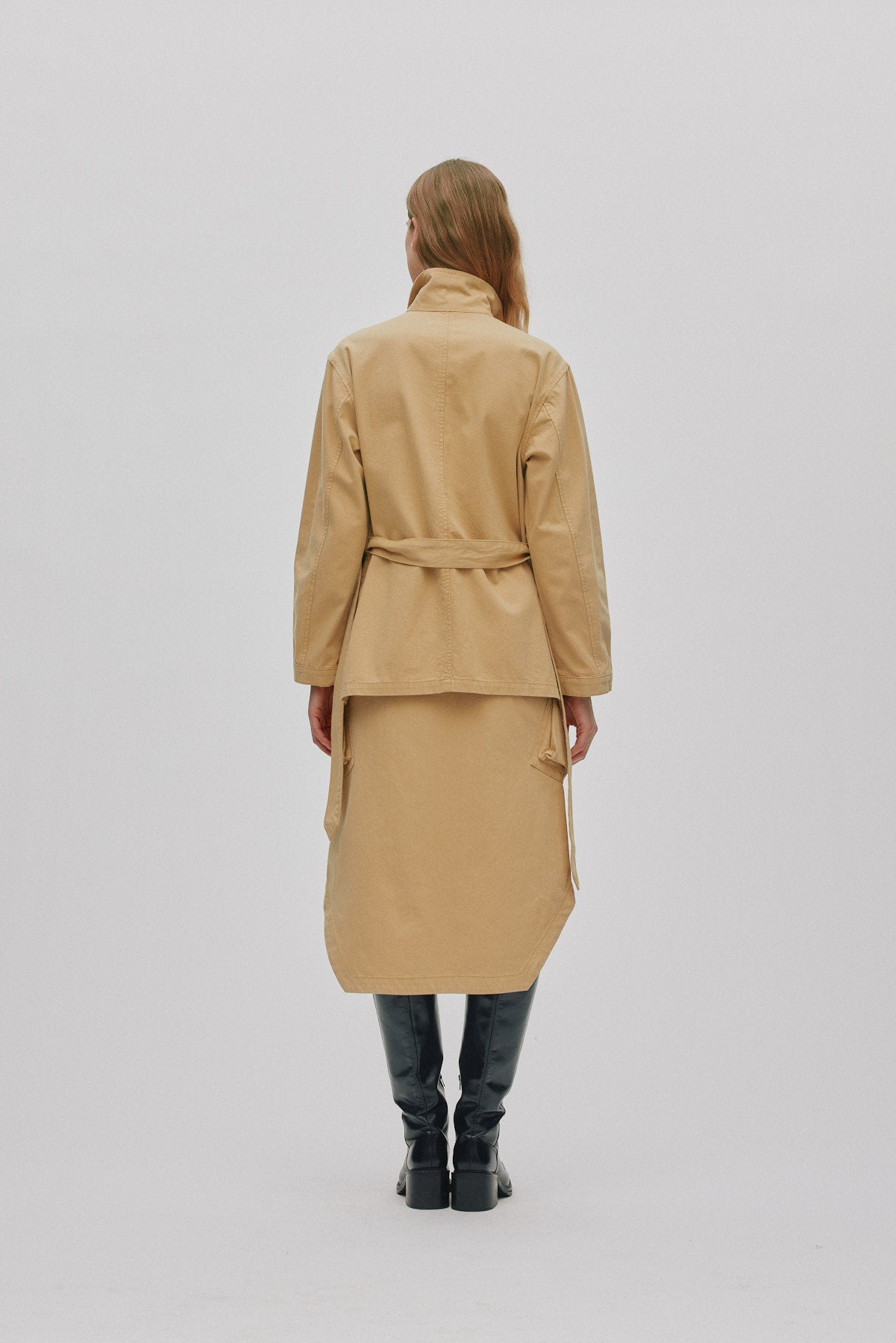 Sienna - Texture canvas belted jacket I Sand 2 - Rabens Saloner