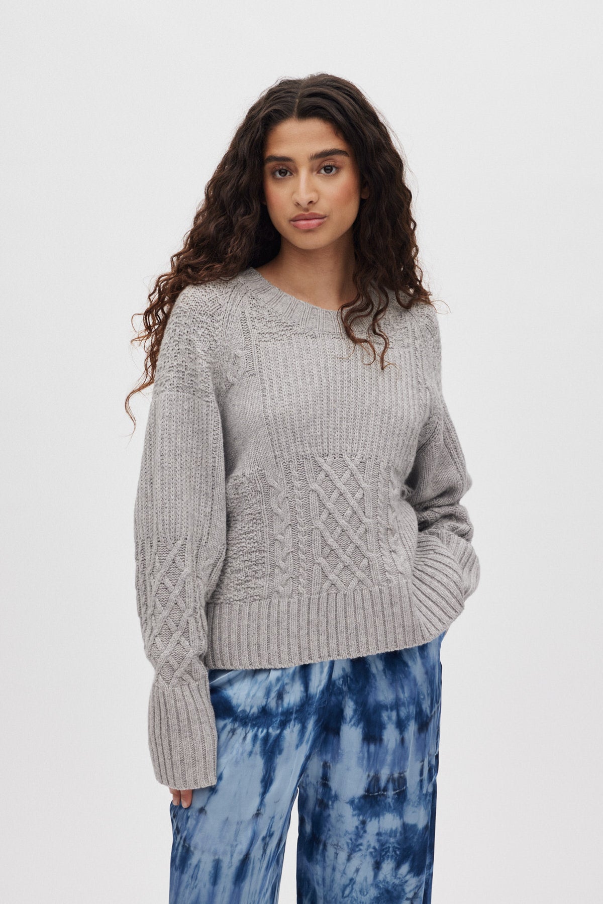 Baze - Patchwork knit cropped sweater I Light grey melange 2 - Rabens Saloner