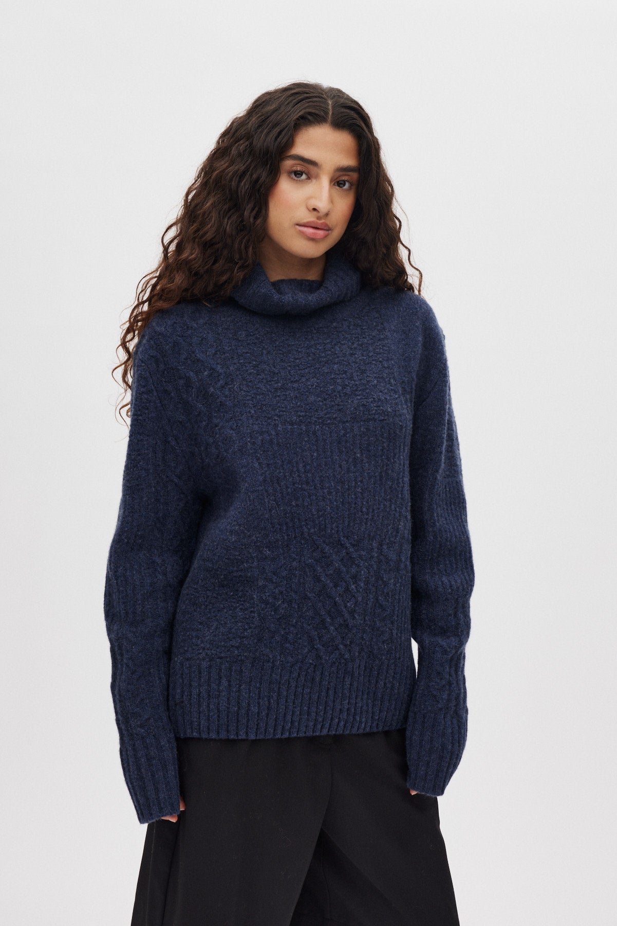 Anli - Patchwork knit sweater I Indigo 2 - Rabens Saloner