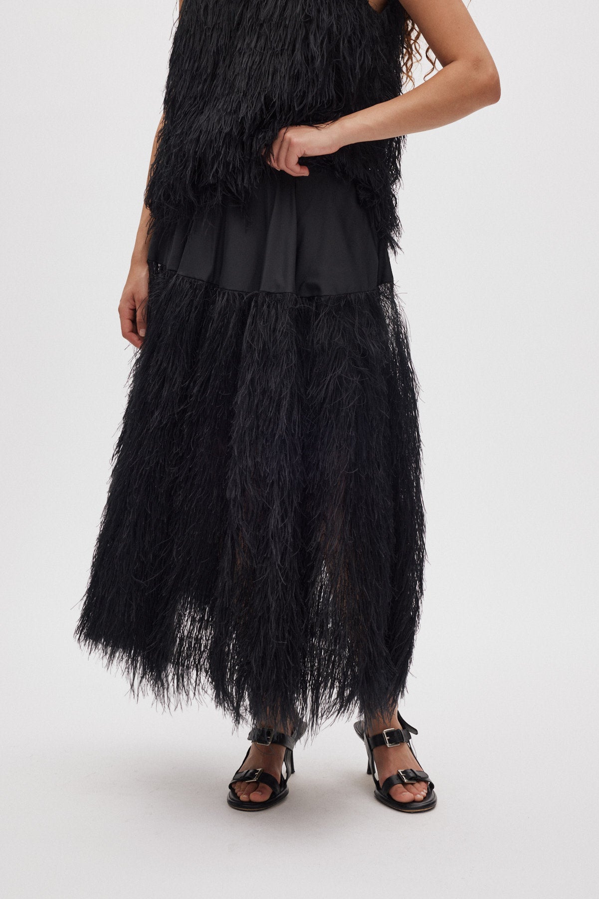 Magna - Plume combo full skirt I PRE-ORDER I Black 3 - Rabens Saloner