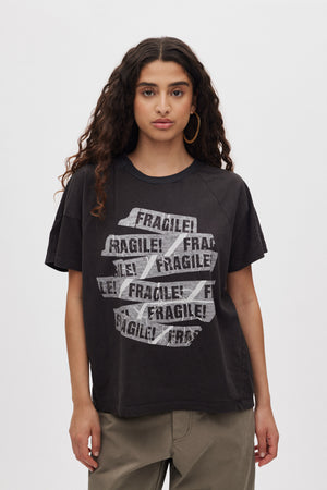 Ary - Fragile boxy t-shirt I Faded black Faded black XS/S 2 - Rabens Saloner