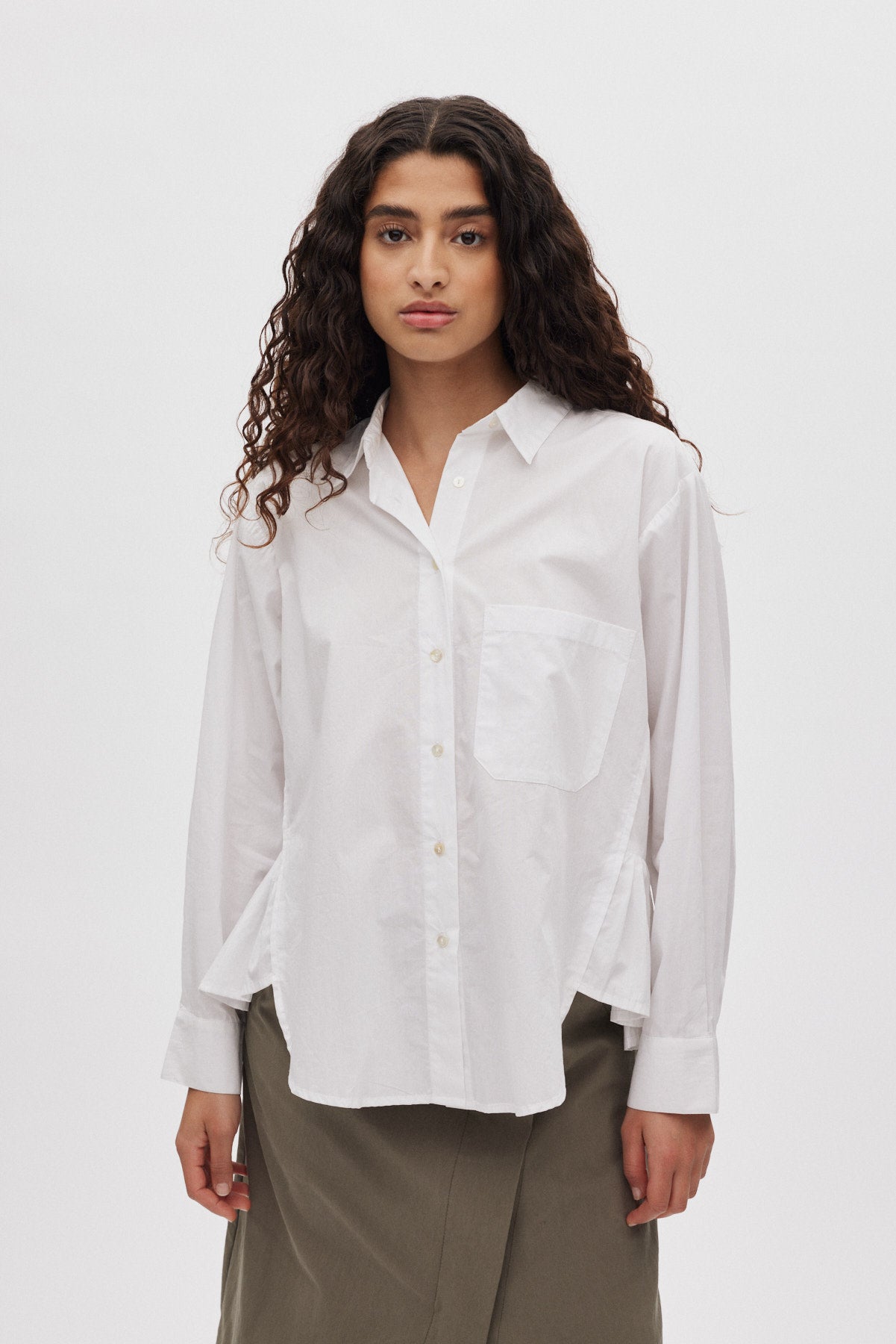 Djana - Poplin side gather shirt I White 2 - Rabens Saloner