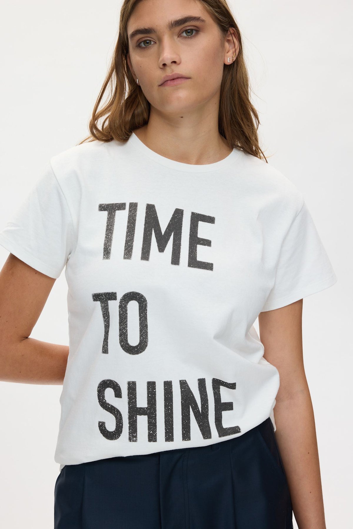 Ambla - Time to shine t-shirt I Chalk 1 - Rabens Saloner